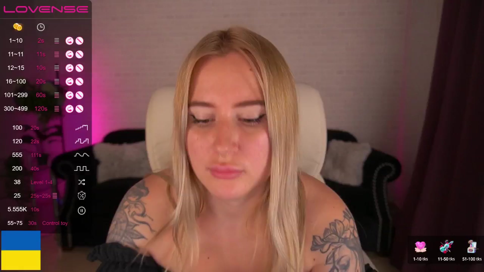 Gallery image thumbnail from ArolinaNigh's myfreecams stream on, 09/21/2024, 01:05 image 16 of 20