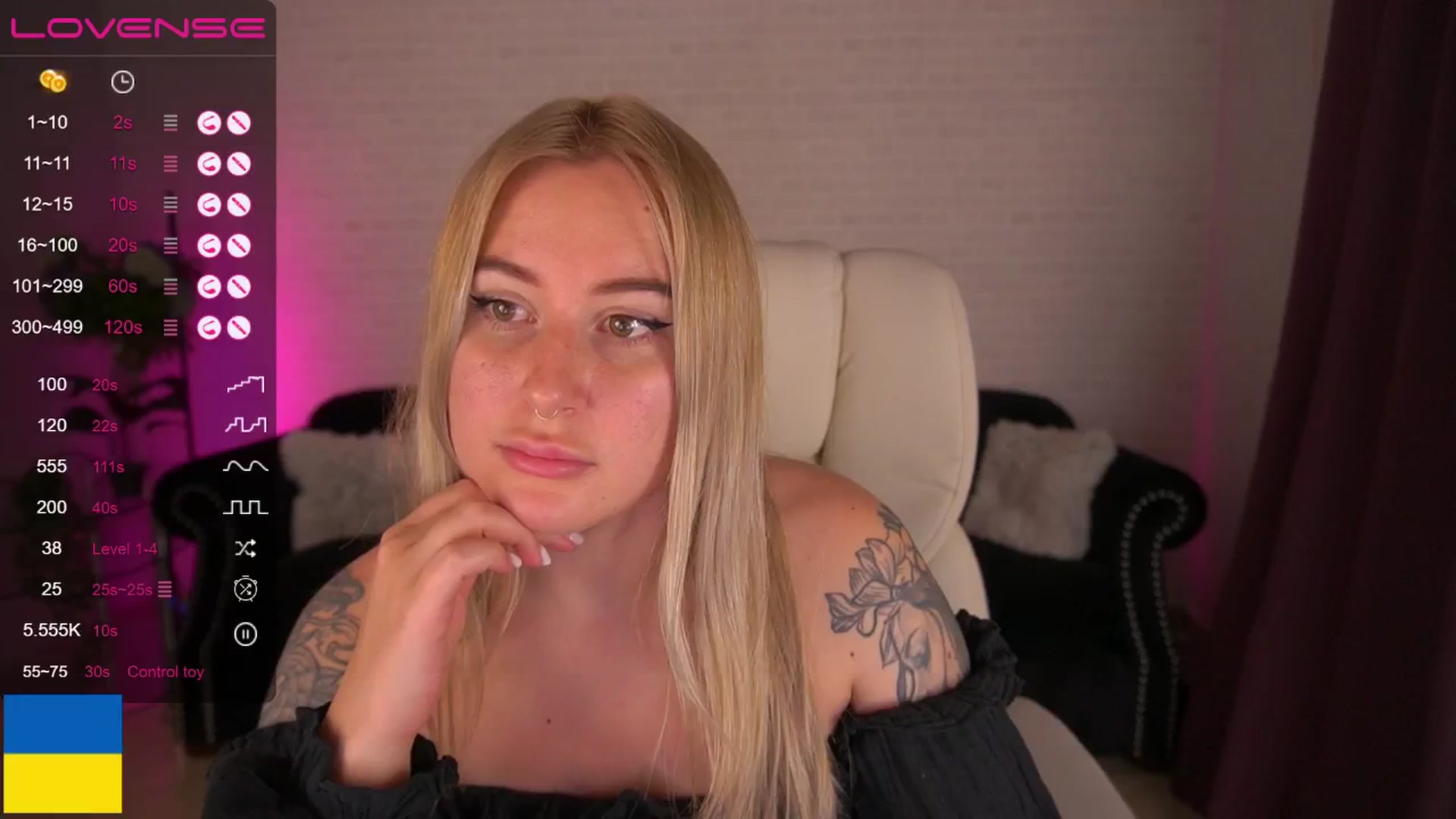 Gallery image thumbnail from ArolinaNigh's myfreecams stream on, 09/21/2024, 01:05 image 19 of 20