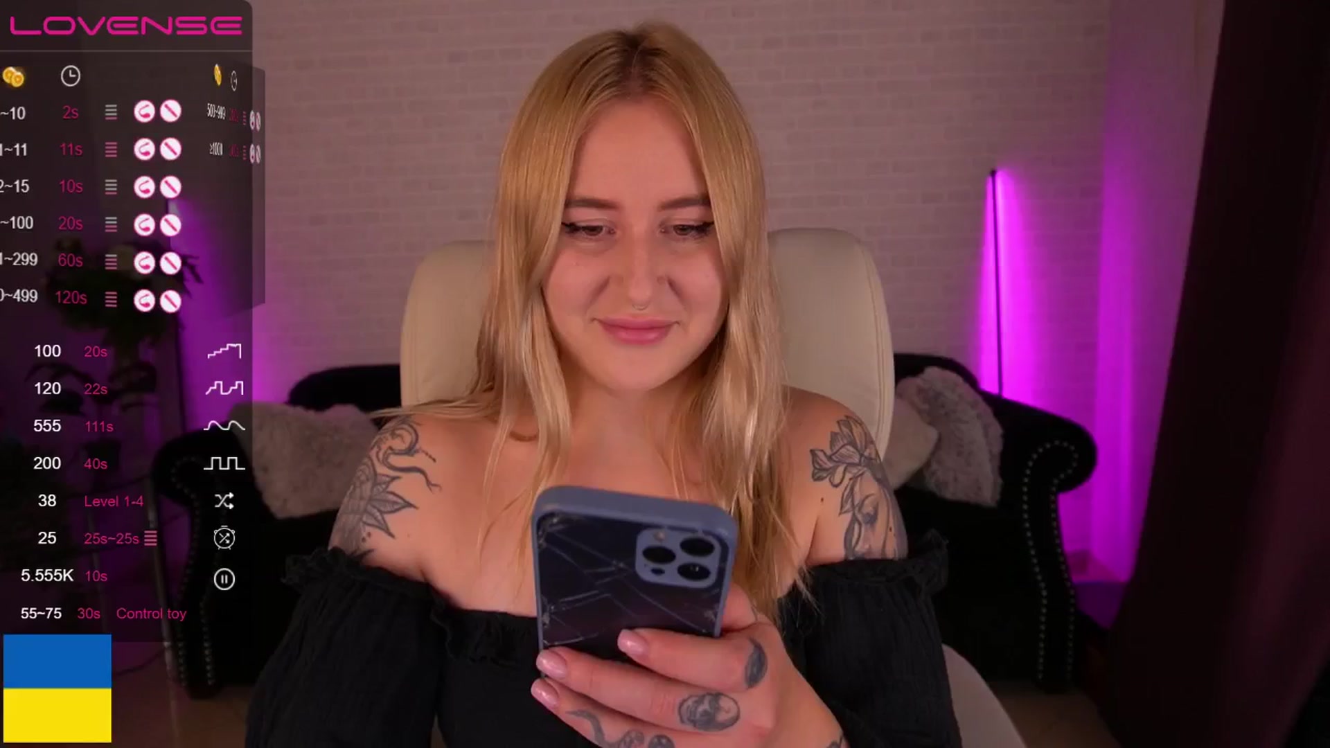 Gallery image thumbnail from ArolinaNigh's myfreecams stream on, 10/02/2024, 21:17 image 18 of 20