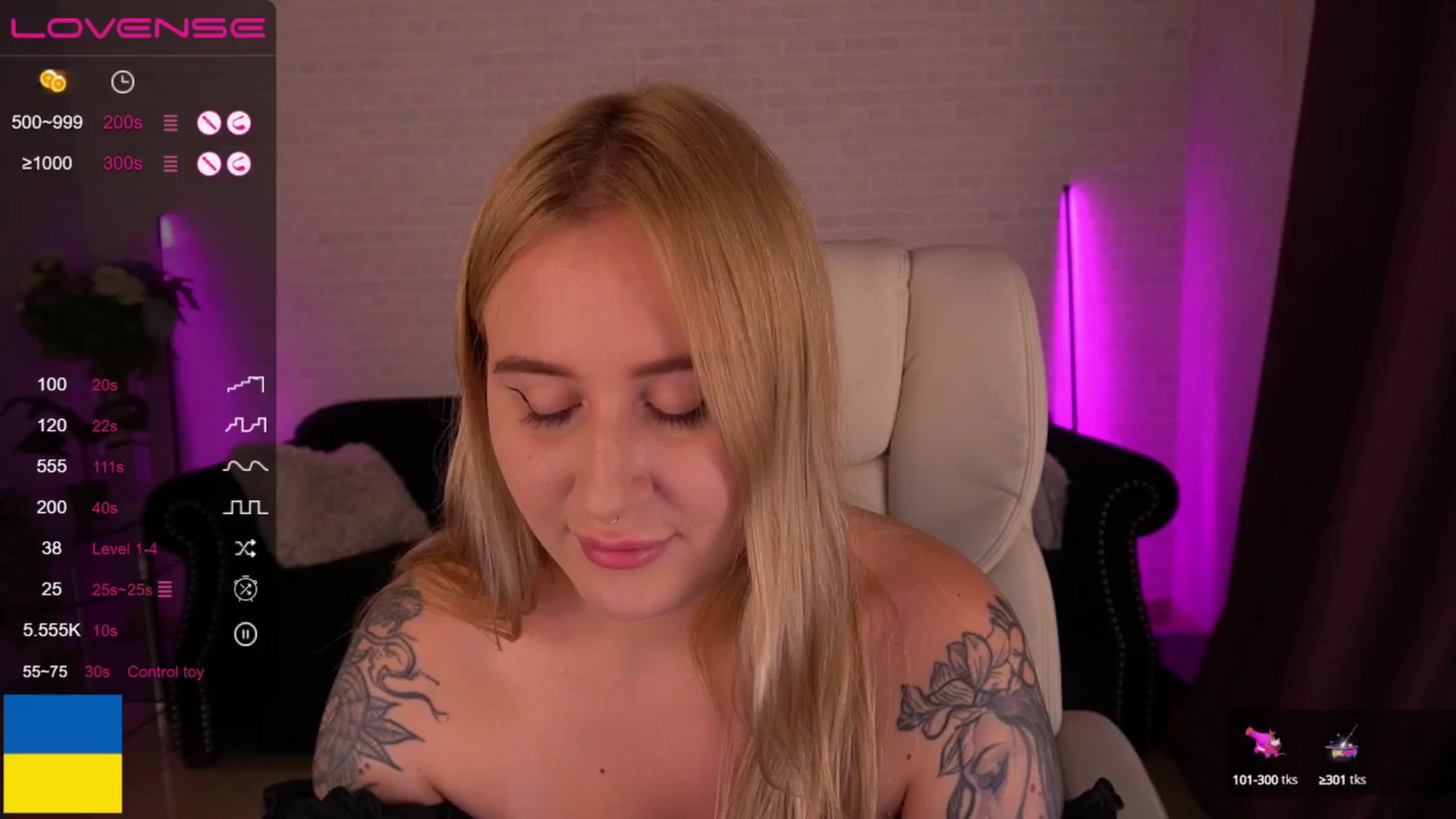 Gallery image thumbnail from ArolinaNigh's myfreecams stream on, 10/02/2024, 23:51 image 11 of 20