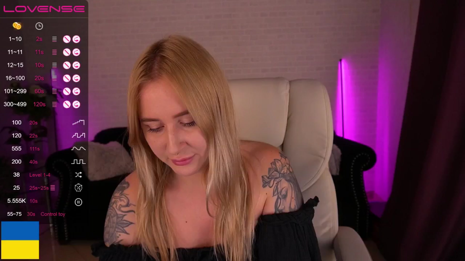 Gallery image thumbnail from ArolinaNigh's myfreecams stream on, 10/02/2024, 23:51 image 15 of 20