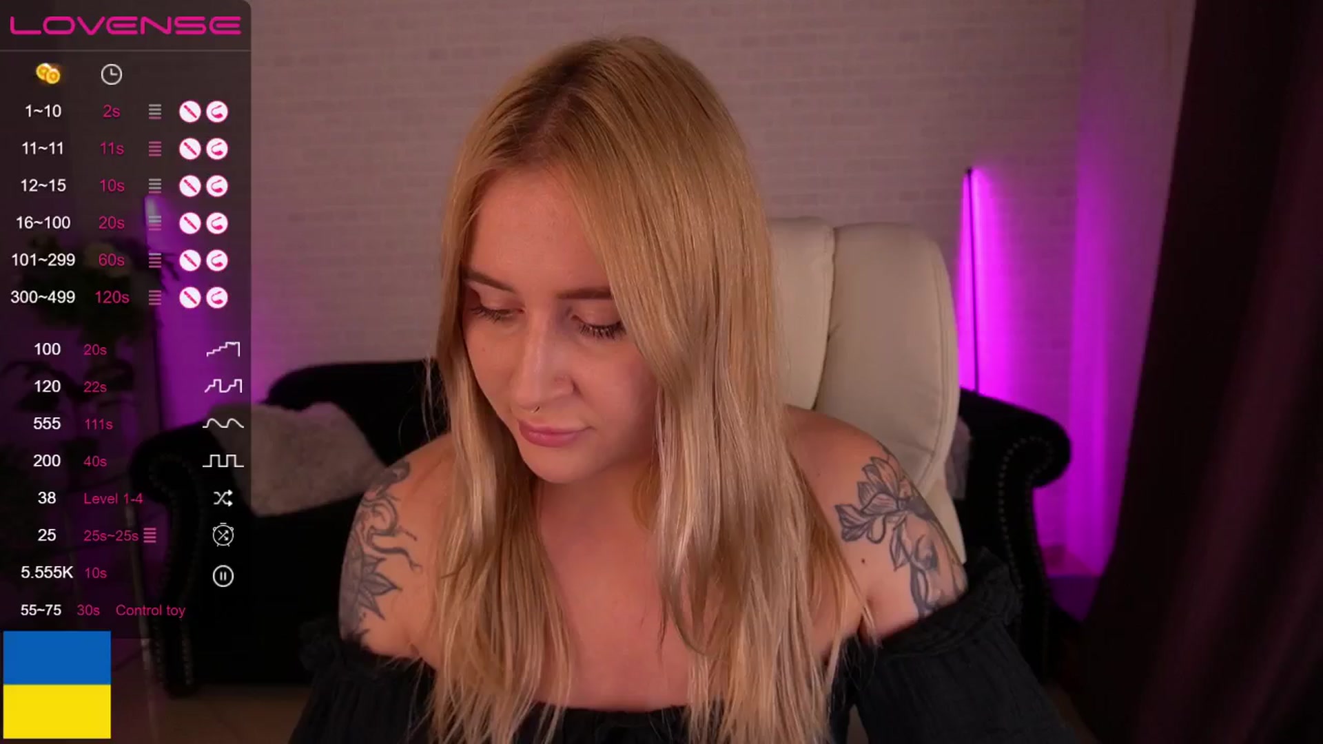 Gallery image thumbnail from ArolinaNigh's myfreecams stream on, 10/02/2024, 23:51 image 5 of 20
