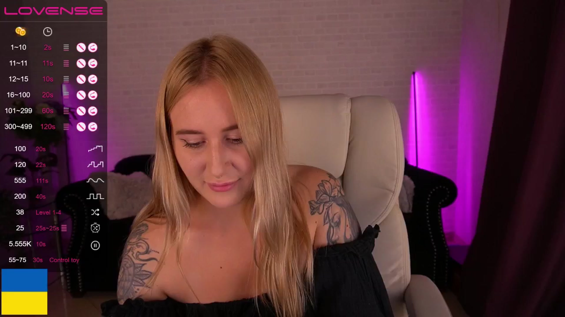 Gallery image thumbnail from ArolinaNigh's myfreecams stream on, 10/02/2024, 23:51 image 13 of 20