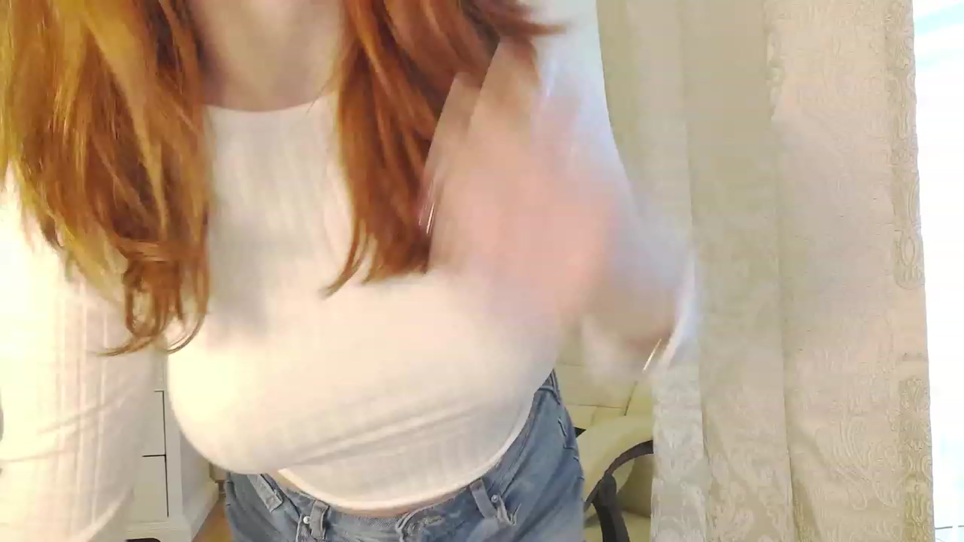 Gallery image thumbnail from Arrielee's myfreecams stream on, 05/19/2023, 14:20 image 17 of 20