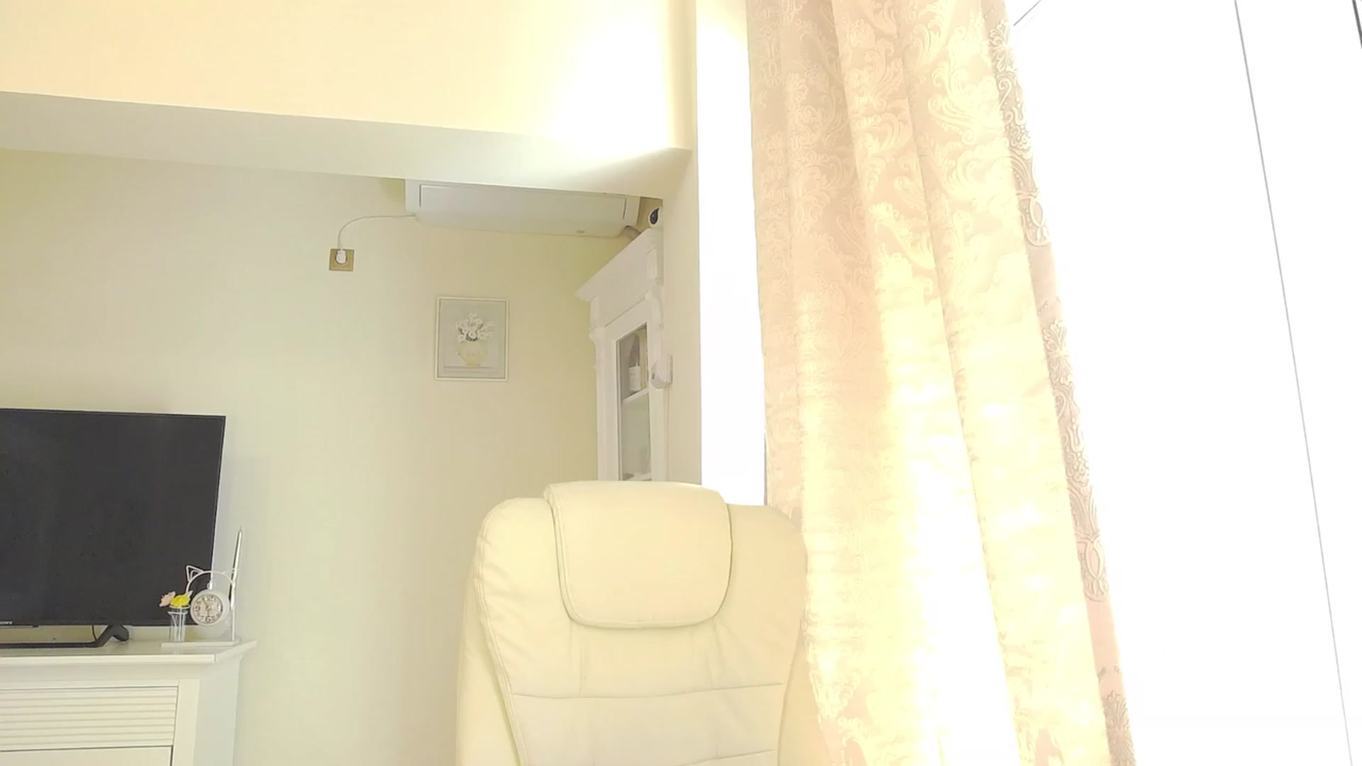Gallery image thumbnail from Arrielee's myfreecams stream on, 05/22/2023, 16:13 image 3 of 20