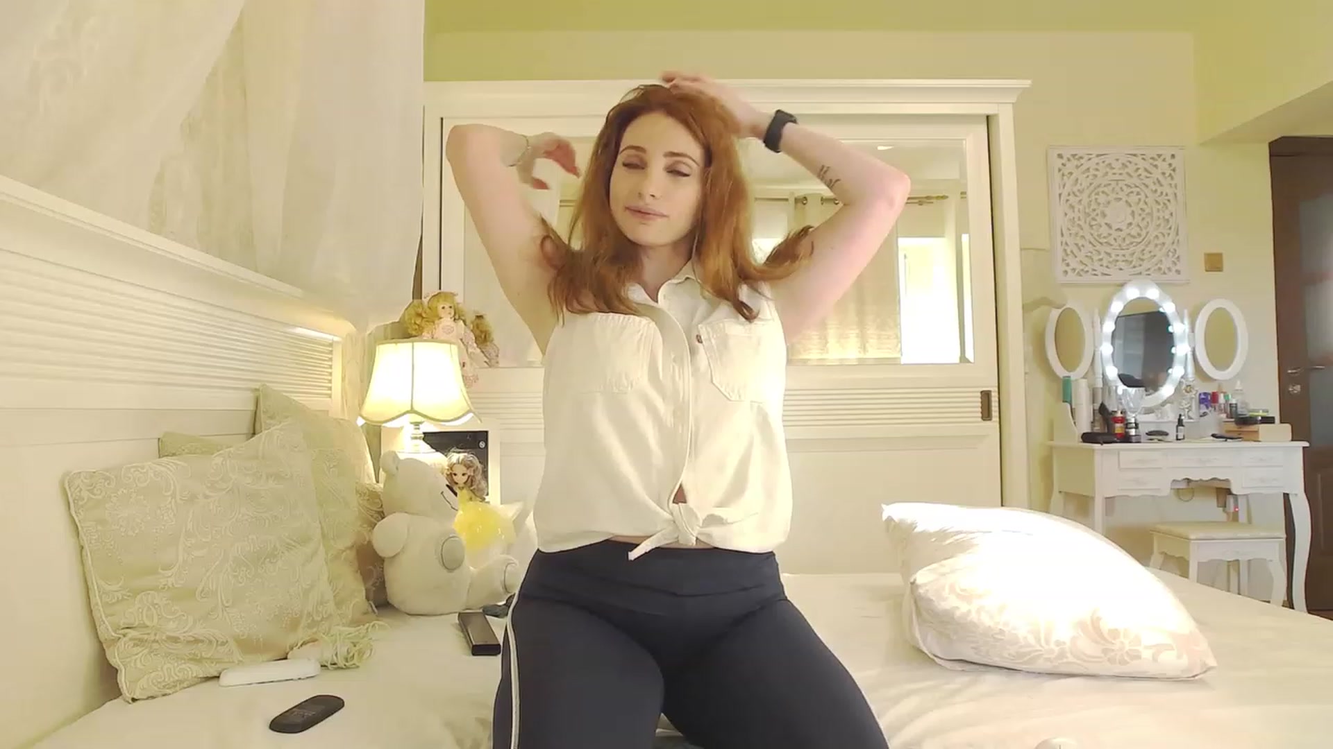 Gallery image thumbnail from Arrielee's myfreecams stream on, 05/29/2023, 16:17 image 16 of 20