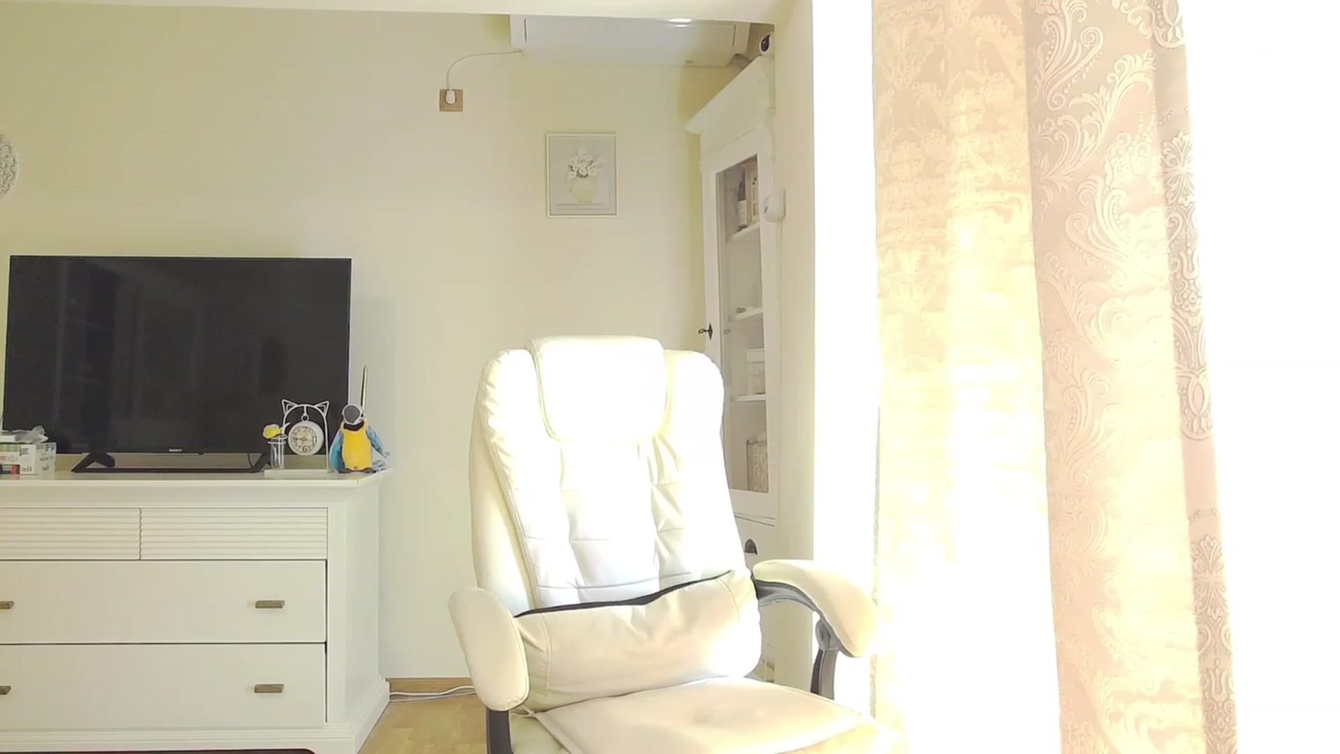 Gallery image thumbnail from Arrielee's myfreecams stream on, 06/05/2023, 15:48 image 20 of 20