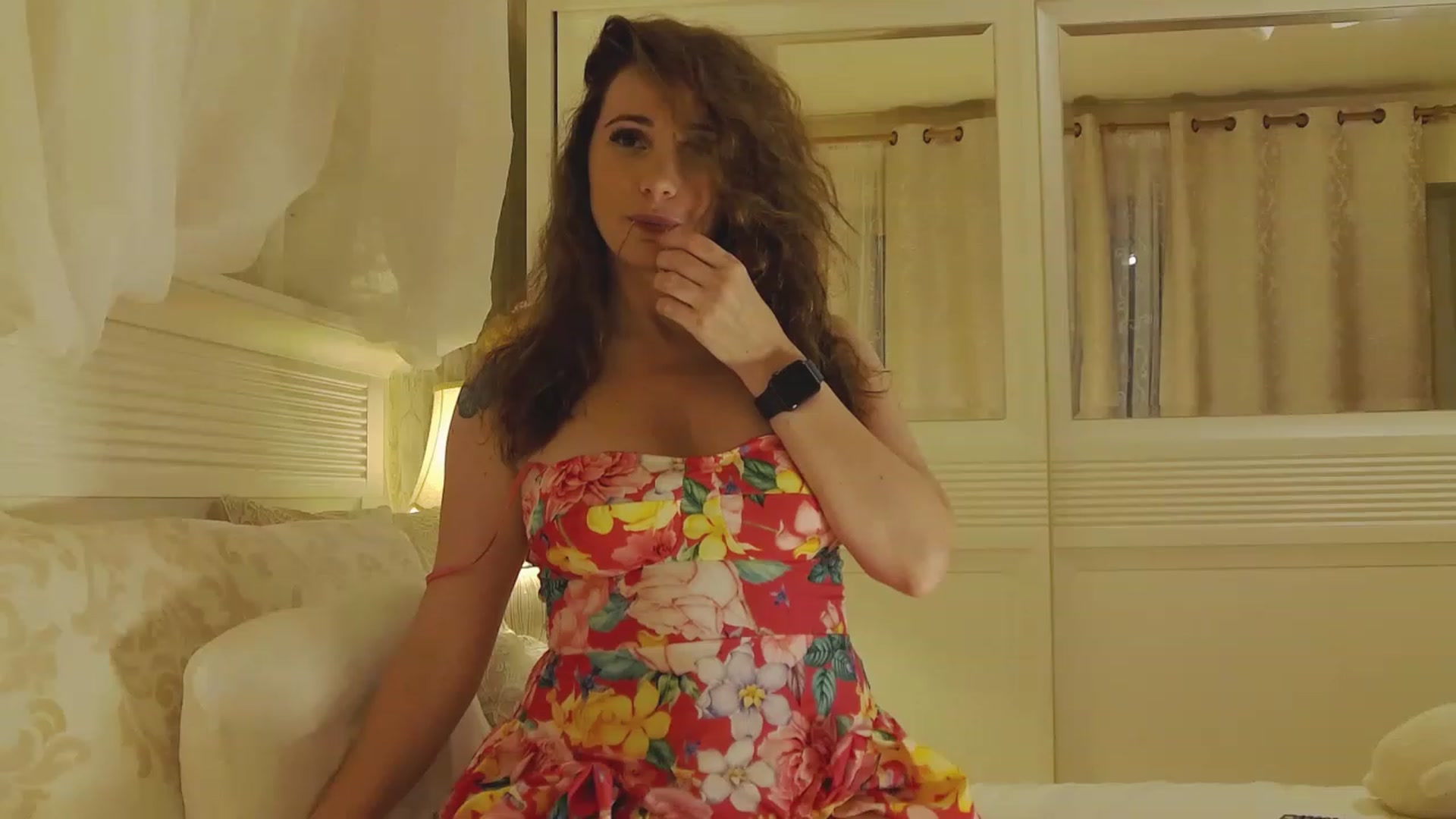 Gallery image thumbnail from Arrielee's myfreecams stream on, 06/25/2023, 14:51 image 4 of 20