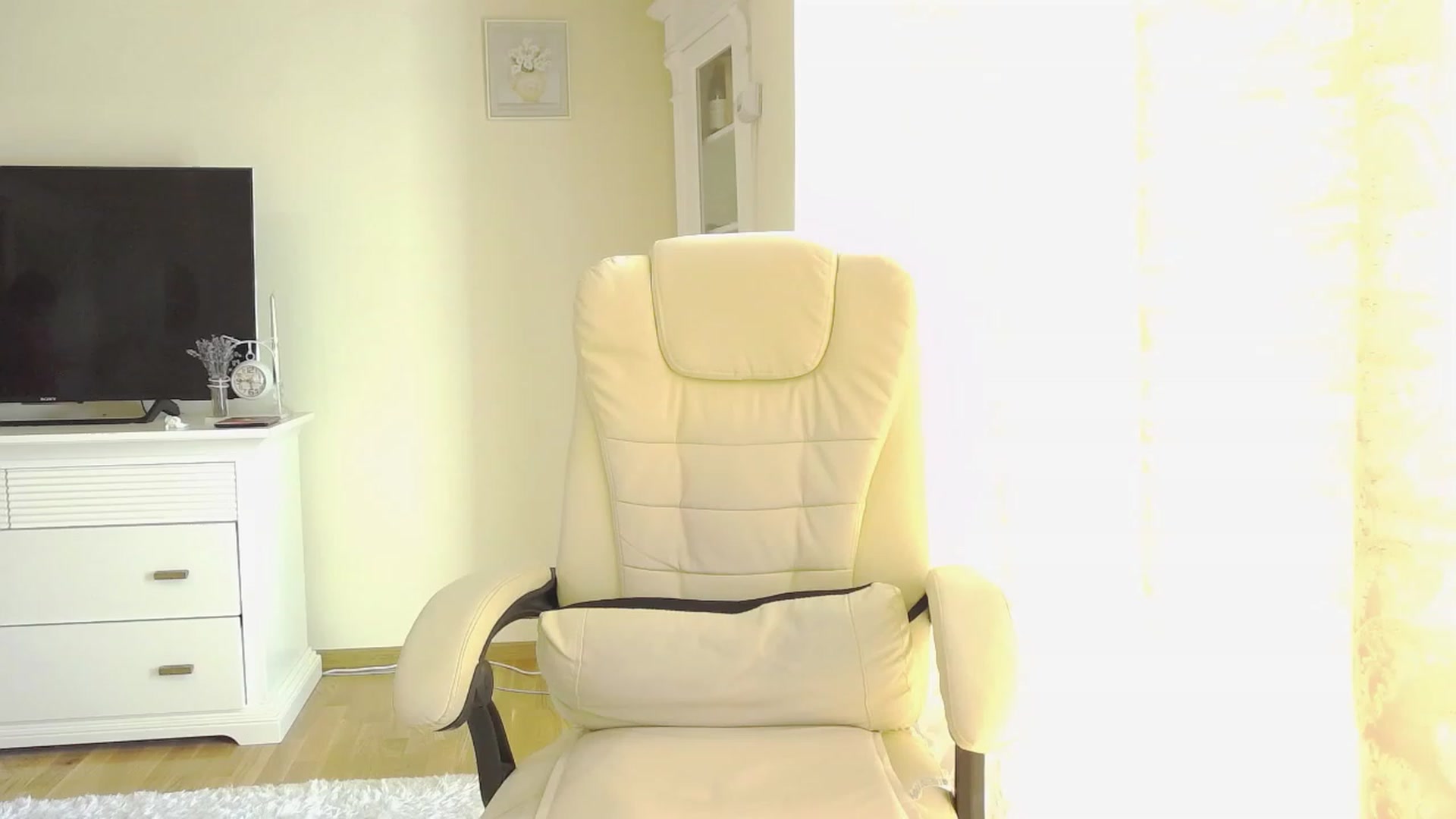 Gallery image thumbnail from Arrielee's myfreecams stream on, 07/29/2023, 15:06 image 15 of 20