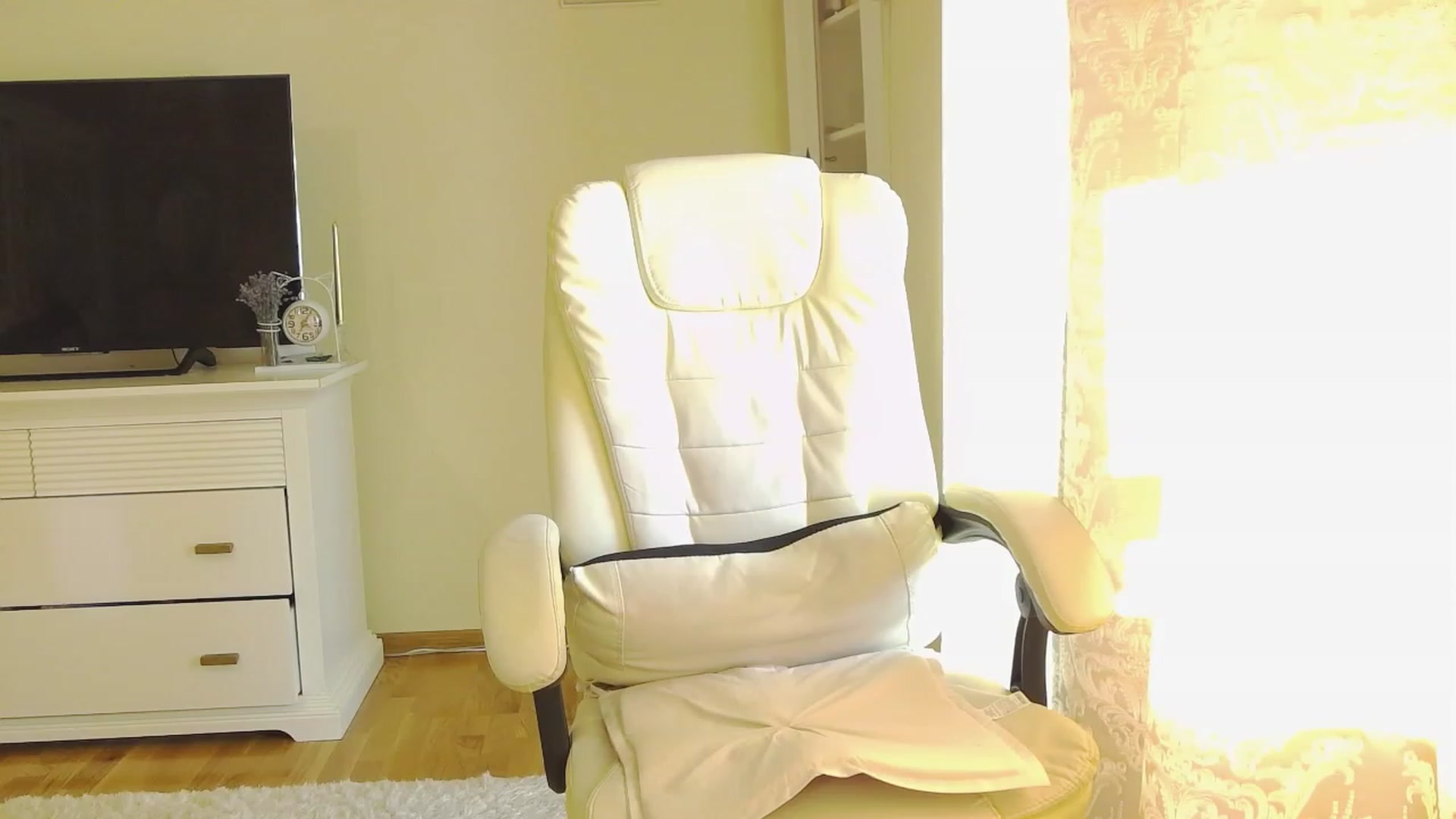Gallery image thumbnail from Arrielee's myfreecams stream on, 08/14/2023, 16:58 image 9 of 20