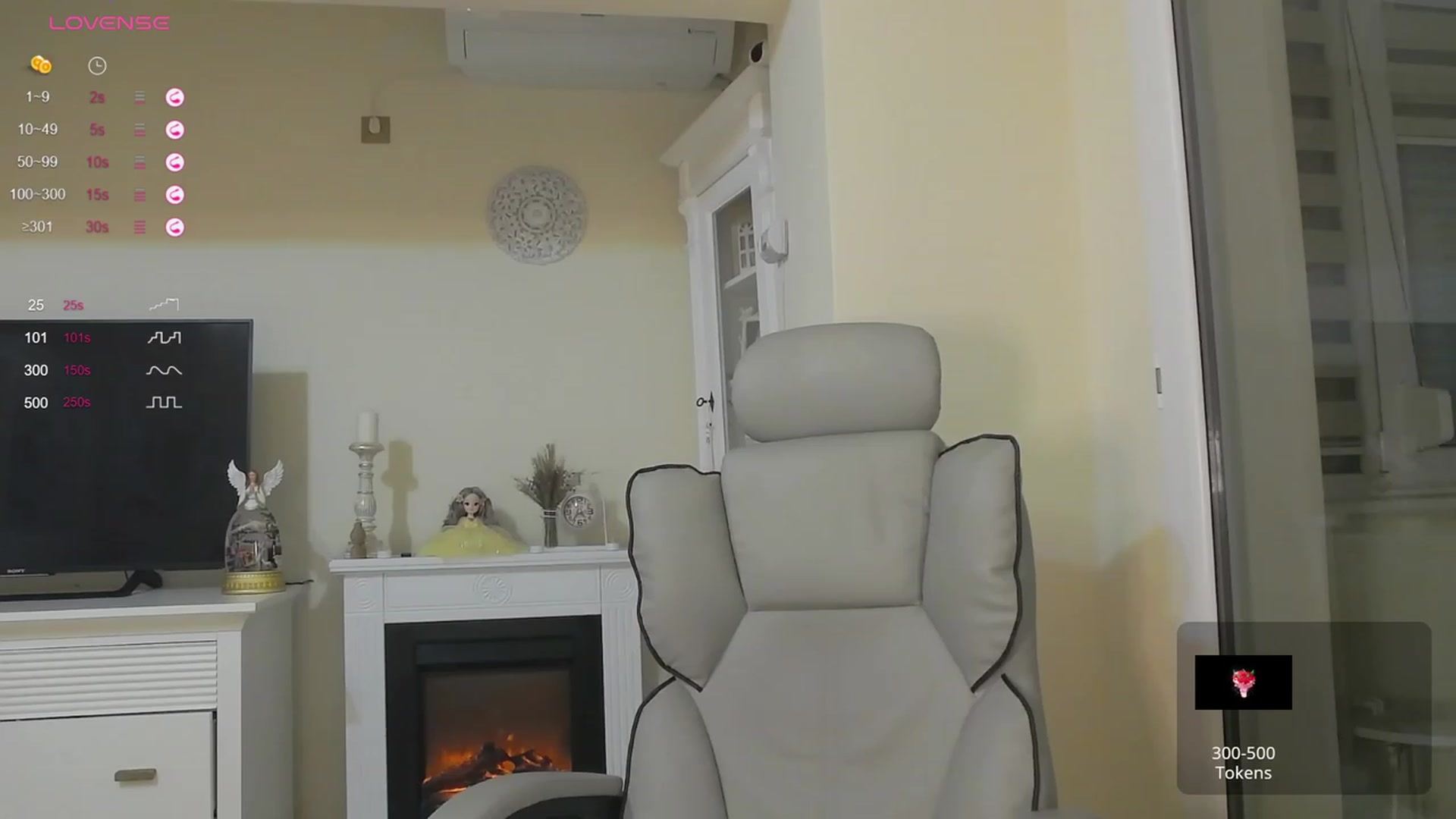 Gallery image thumbnail from Arrielee's myfreecams stream on, 12/02/2023, 15:13 image 13 of 20