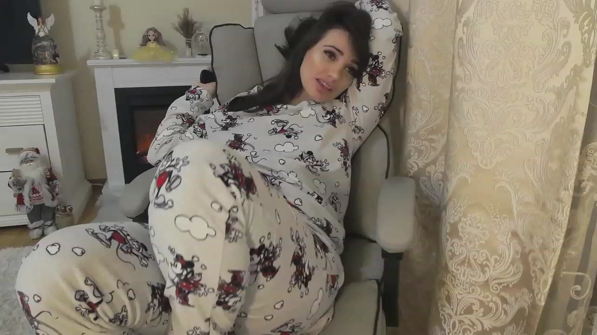 Gallery image thumbnail from Arrielee's myfreecams stream on, 12/13/2023, 14:49 image 11 of 20