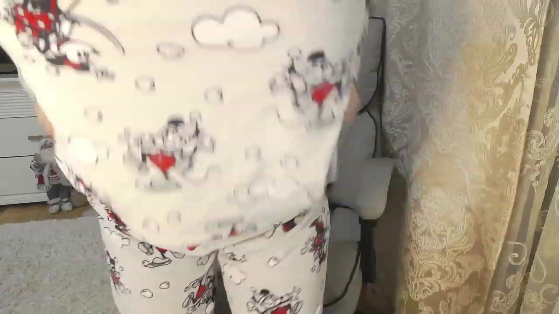 Gallery image thumbnail from Arrielee's myfreecams stream on, 12/13/2023, 14:49 image 2 of 20