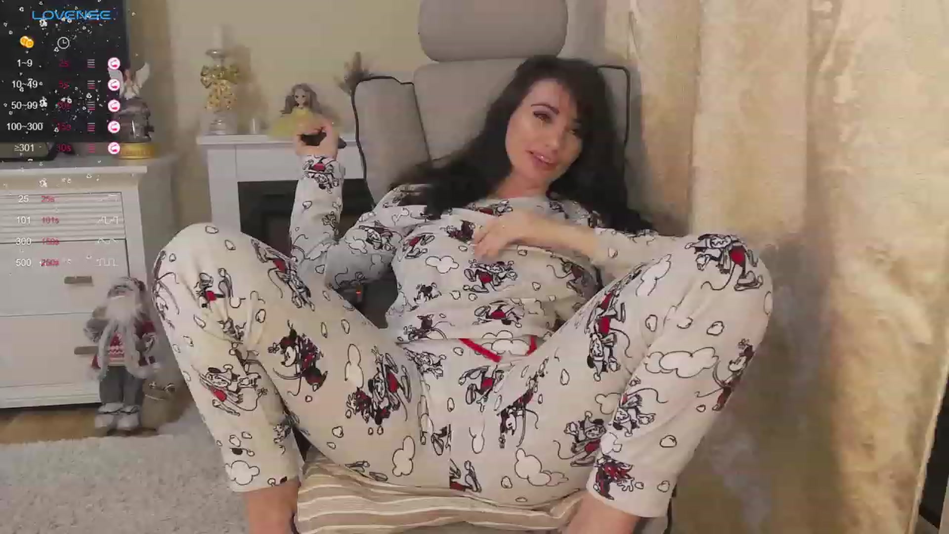 Gallery image thumbnail from Arrielee's myfreecams stream on, 12/19/2023, 17:47 image 1 of 20