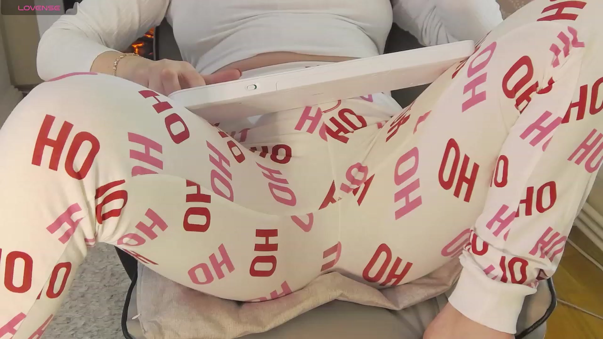 Gallery image thumbnail from Arrielee's myfreecams stream on, 01/10/2024, 13:28 image 8 of 20