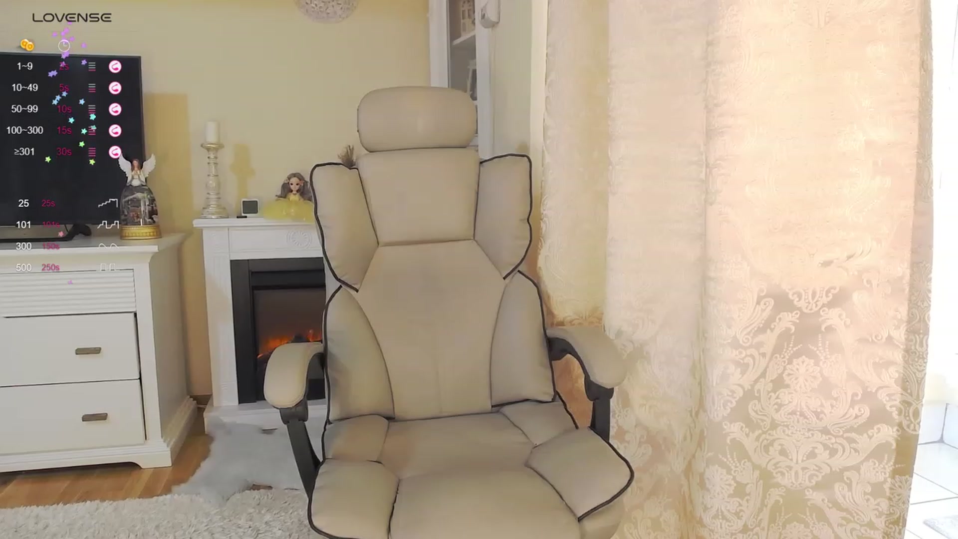 Gallery image thumbnail from Arrielee's myfreecams stream on, 02/28/2024, 15:47 image 12 of 20