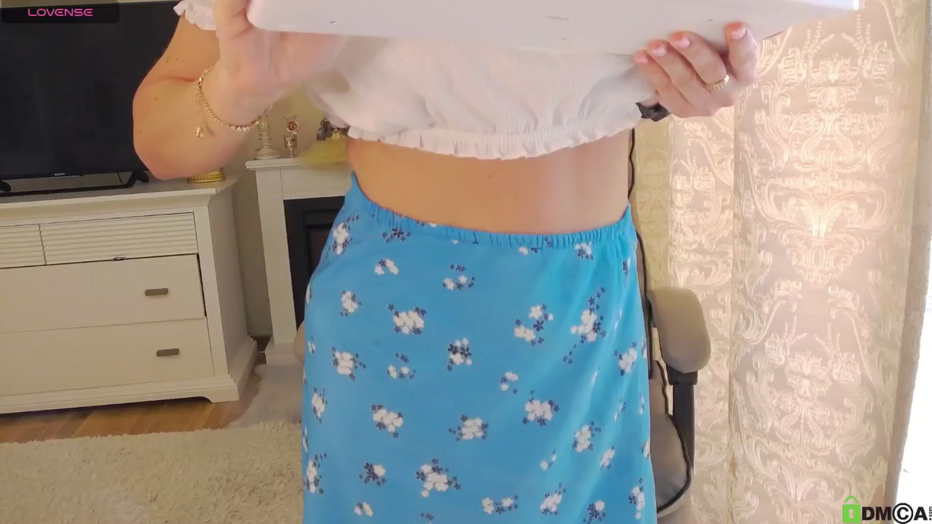 Gallery image thumbnail from Arrielee's myfreecams stream on, 07/18/2024, 13:53 image 13 of 20