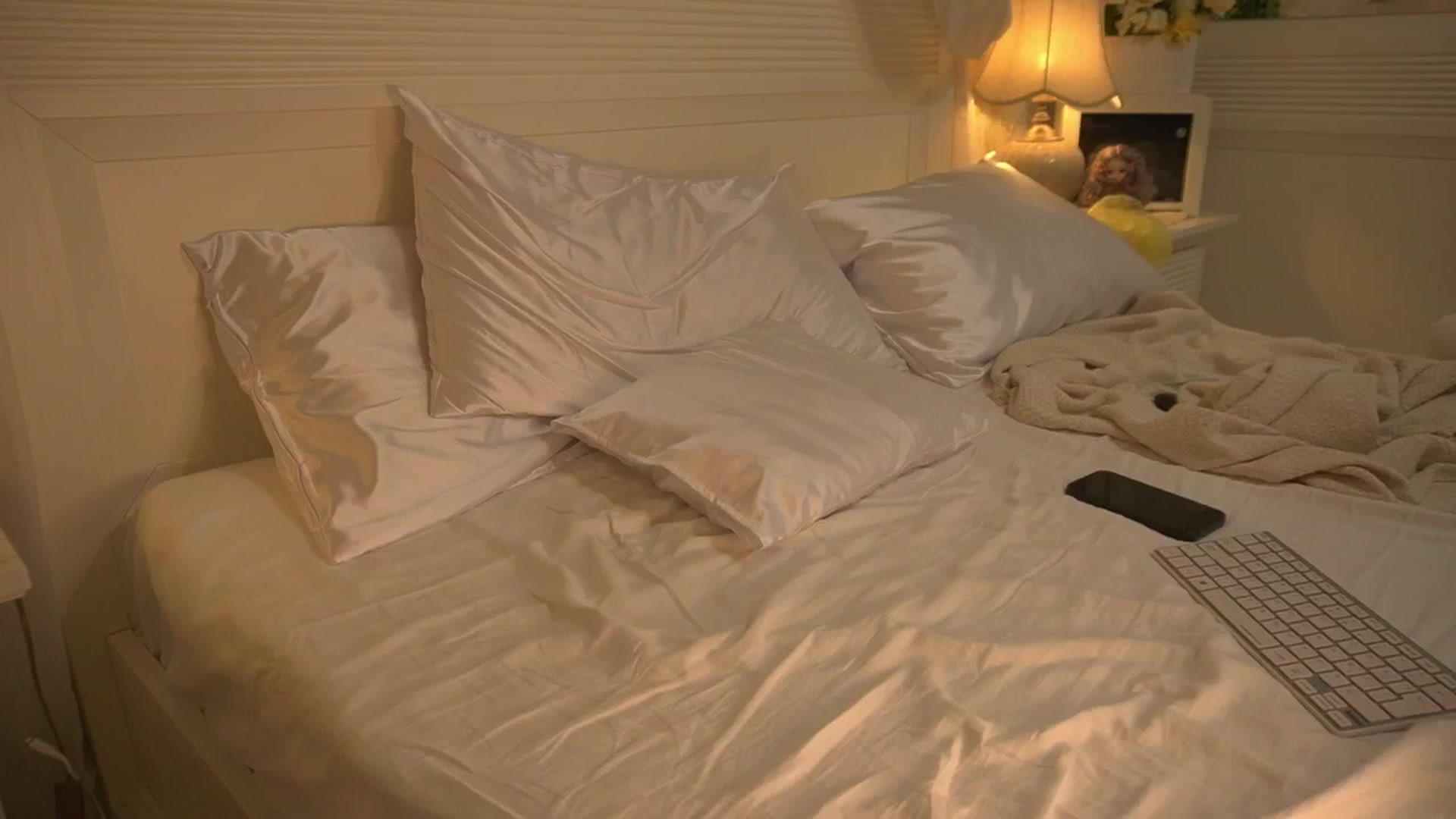 Gallery image thumbnail from Arrielee's myfreecams stream on, 09/21/2024, 15:40 image 7 of 20