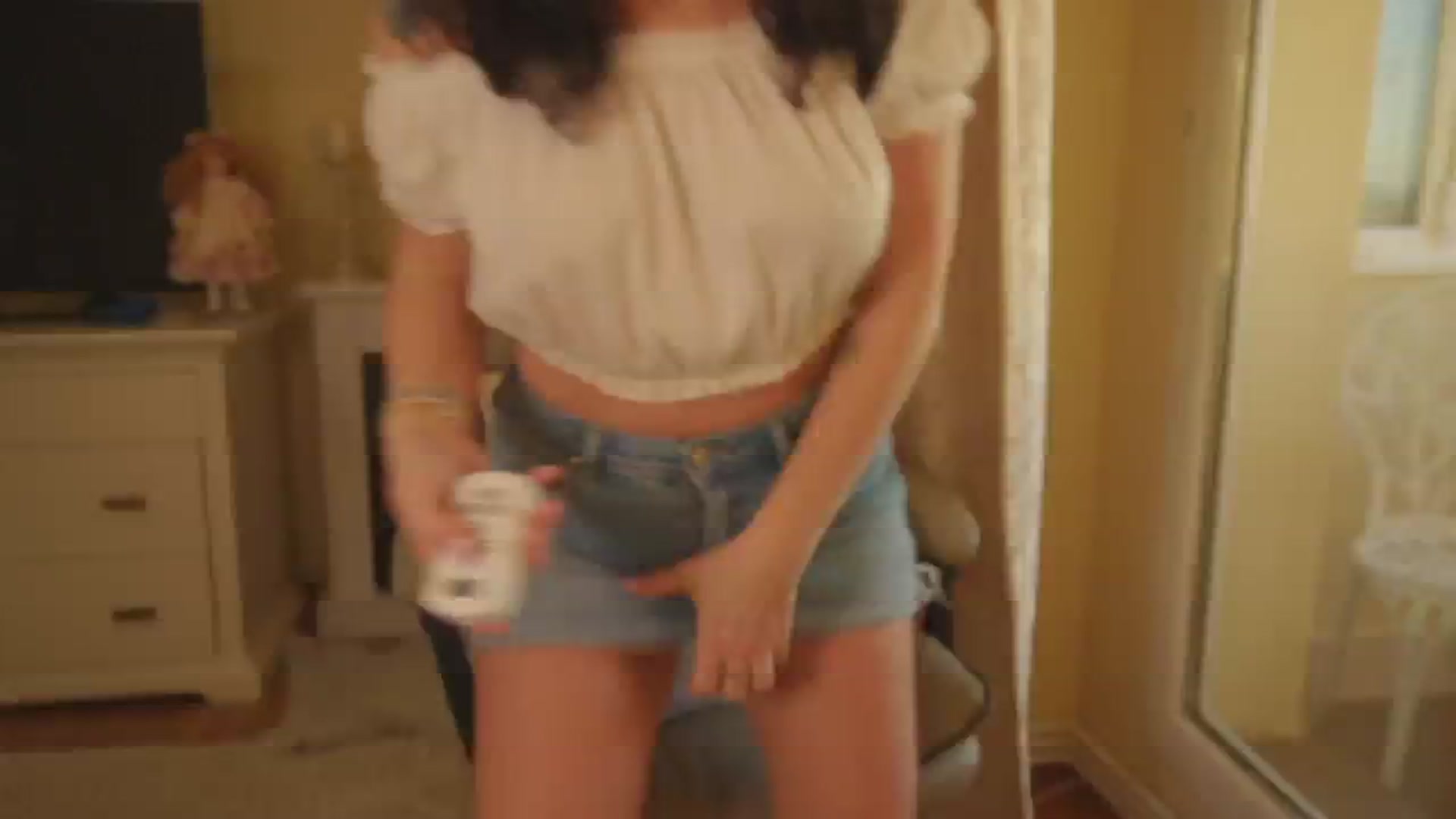 Gallery image thumbnail from Arrielee's myfreecams stream on, 10/21/2024, 15:08 image 3 of 20