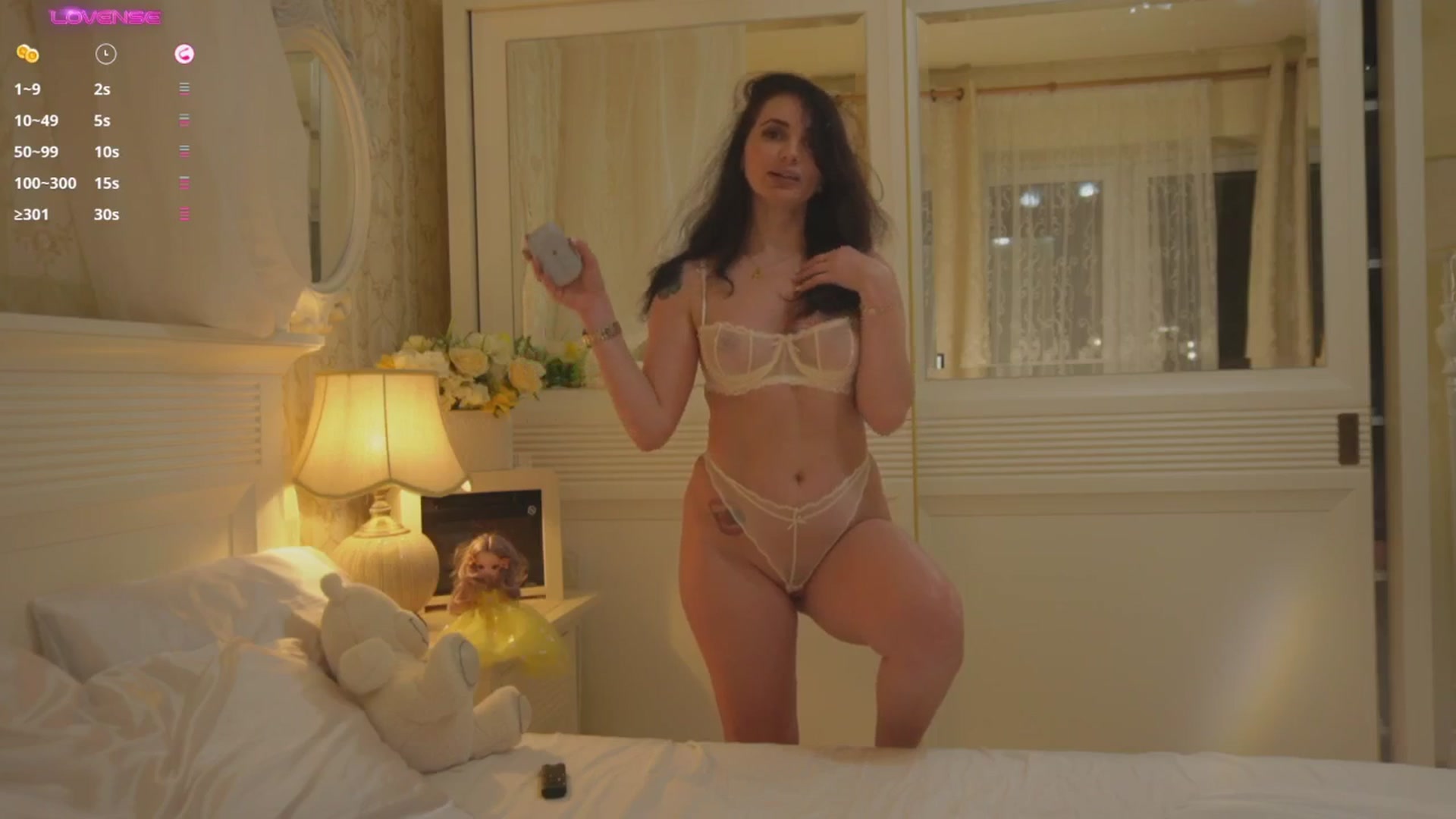 Gallery image thumbnail from Arrielee's myfreecams stream on, 12/24/2024, 16:49 image 16 of 20