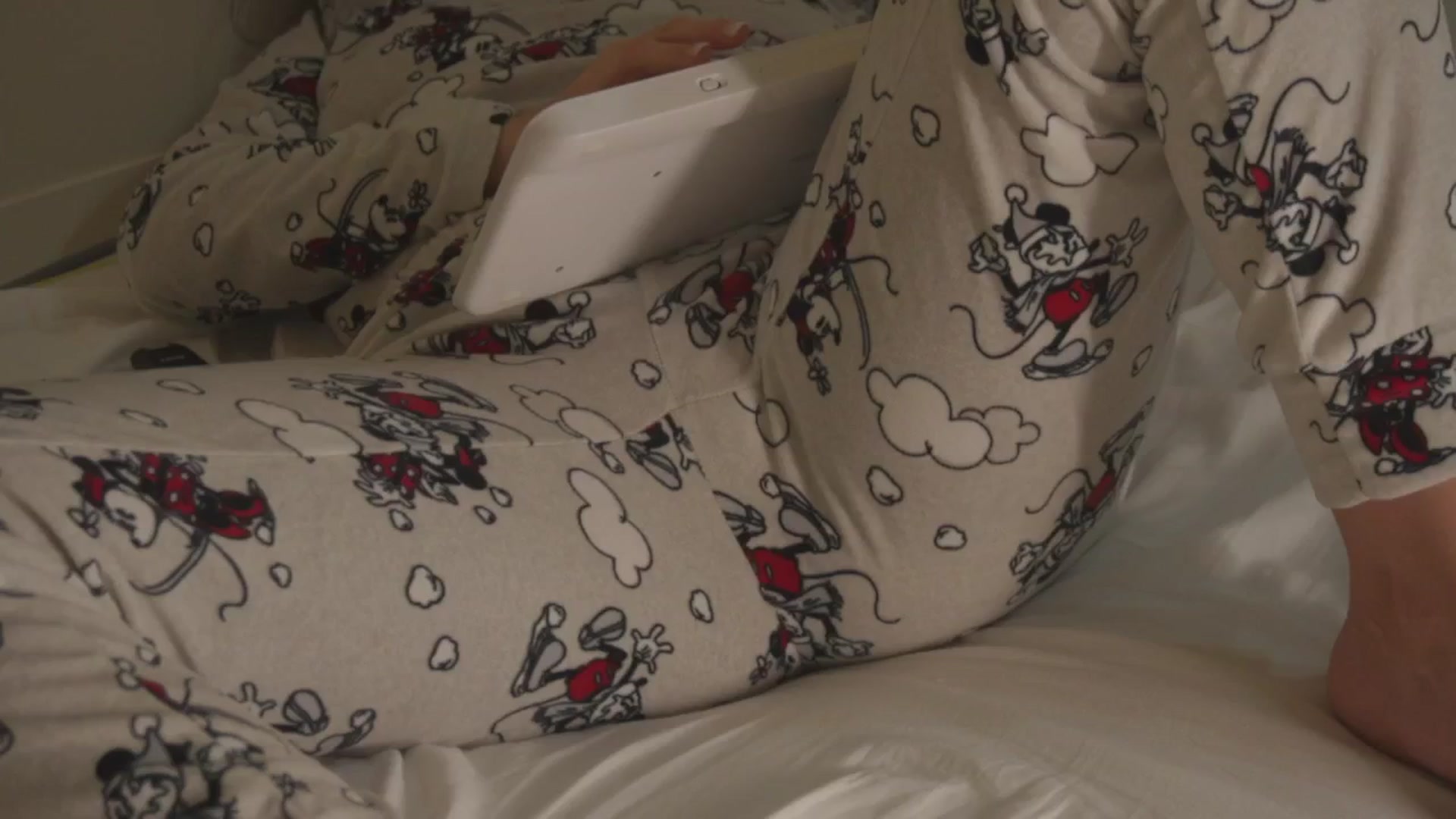 Gallery image thumbnail from Arrielee's myfreecams stream on, 12/27/2024, 17:29 image 2 of 20