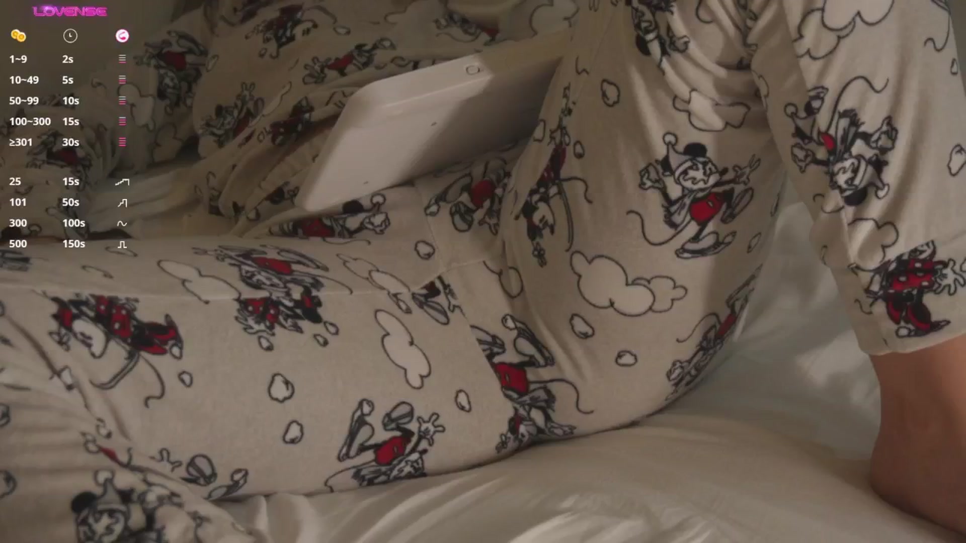 Gallery image thumbnail from Arrielee's myfreecams stream on, 12/27/2024, 17:29 image 6 of 20