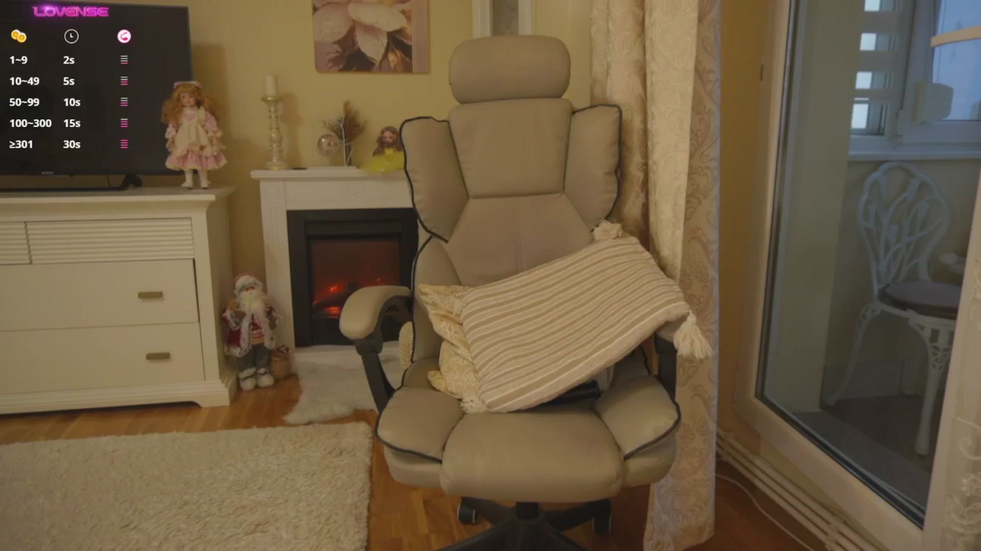 Gallery image thumbnail from Arrielee's myfreecams stream on, 12/31/2024, 14:32 image 16 of 20