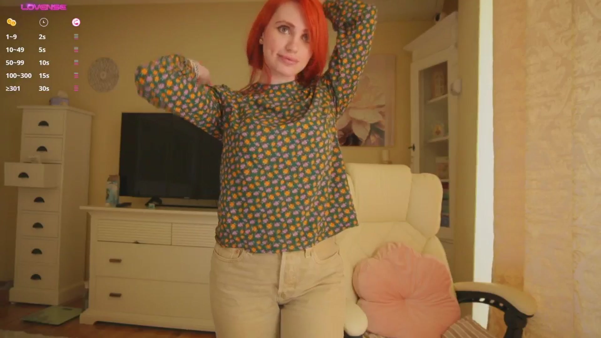 Gallery image thumbnail from Arrielee's myfreecams stream on, 04/28/2025, 15:25 image 11 of 20