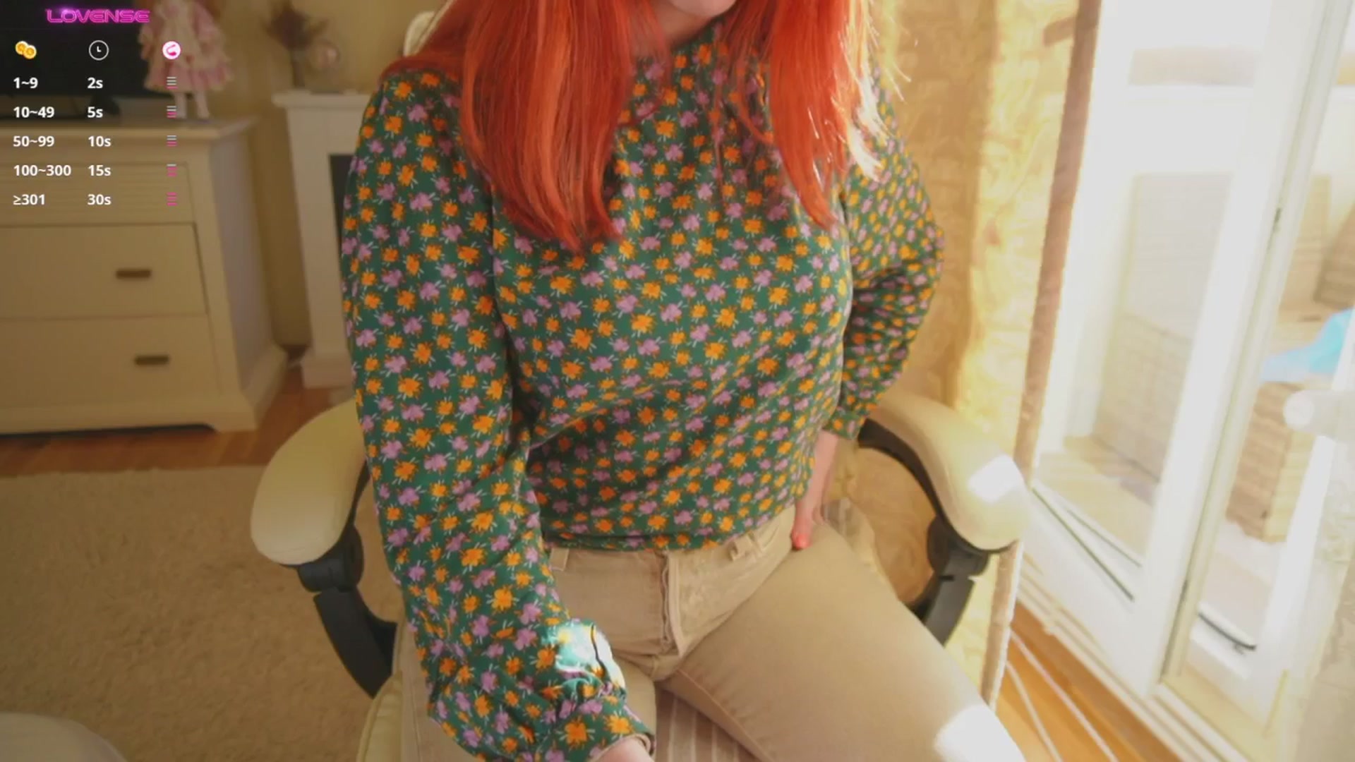 Gallery image thumbnail from Arrielee's myfreecams stream on, 04/28/2025, 15:25 image 6 of 20