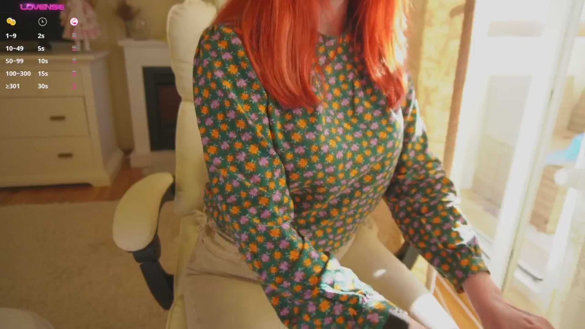 Gallery image thumbnail from Arrielee's myfreecams stream on, 04/28/2025, 15:25 image 8 of 20