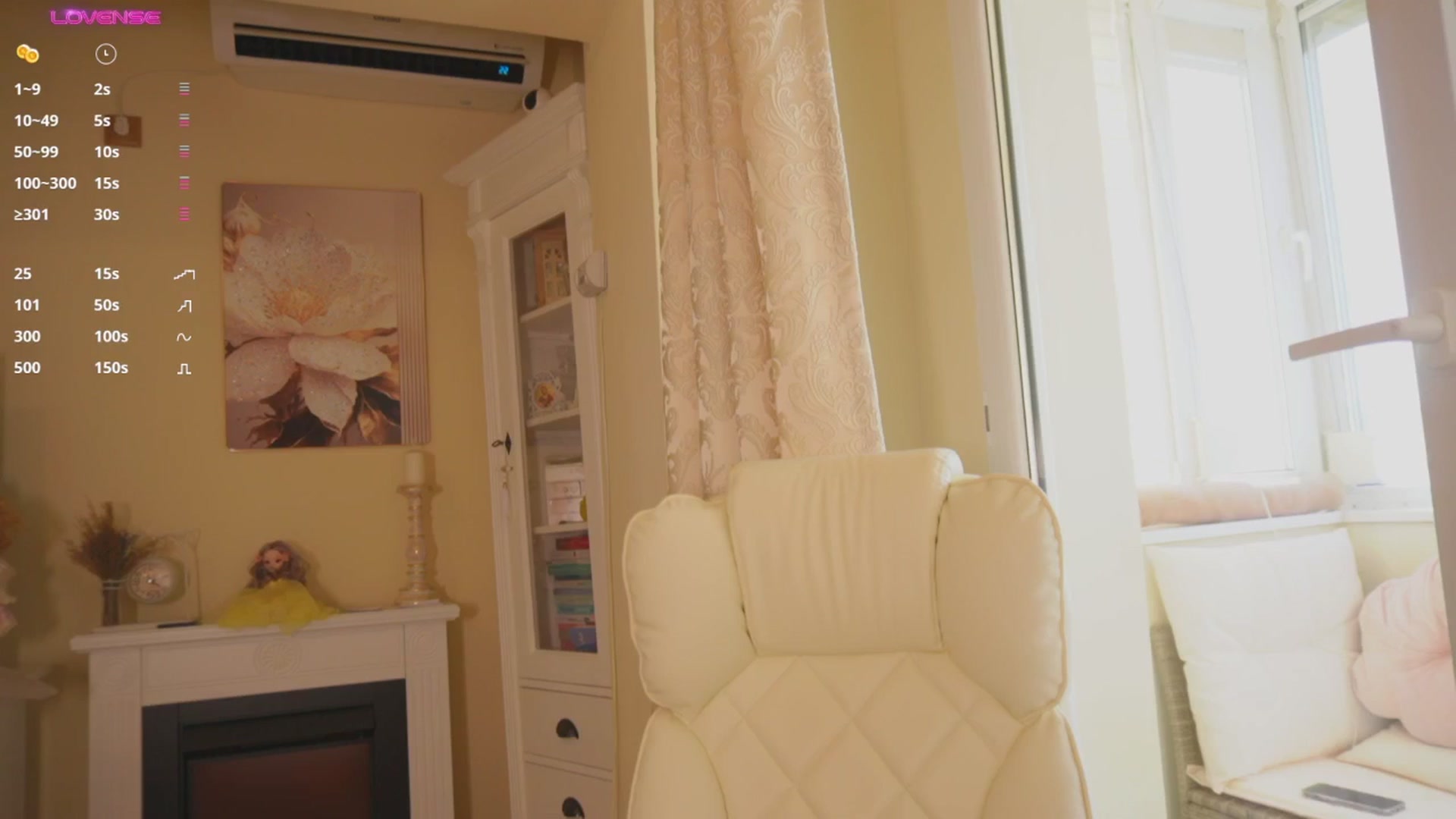 Gallery image thumbnail from Arrielee's myfreecams stream on, 05/02/2025, 13:23 image 2 of 20