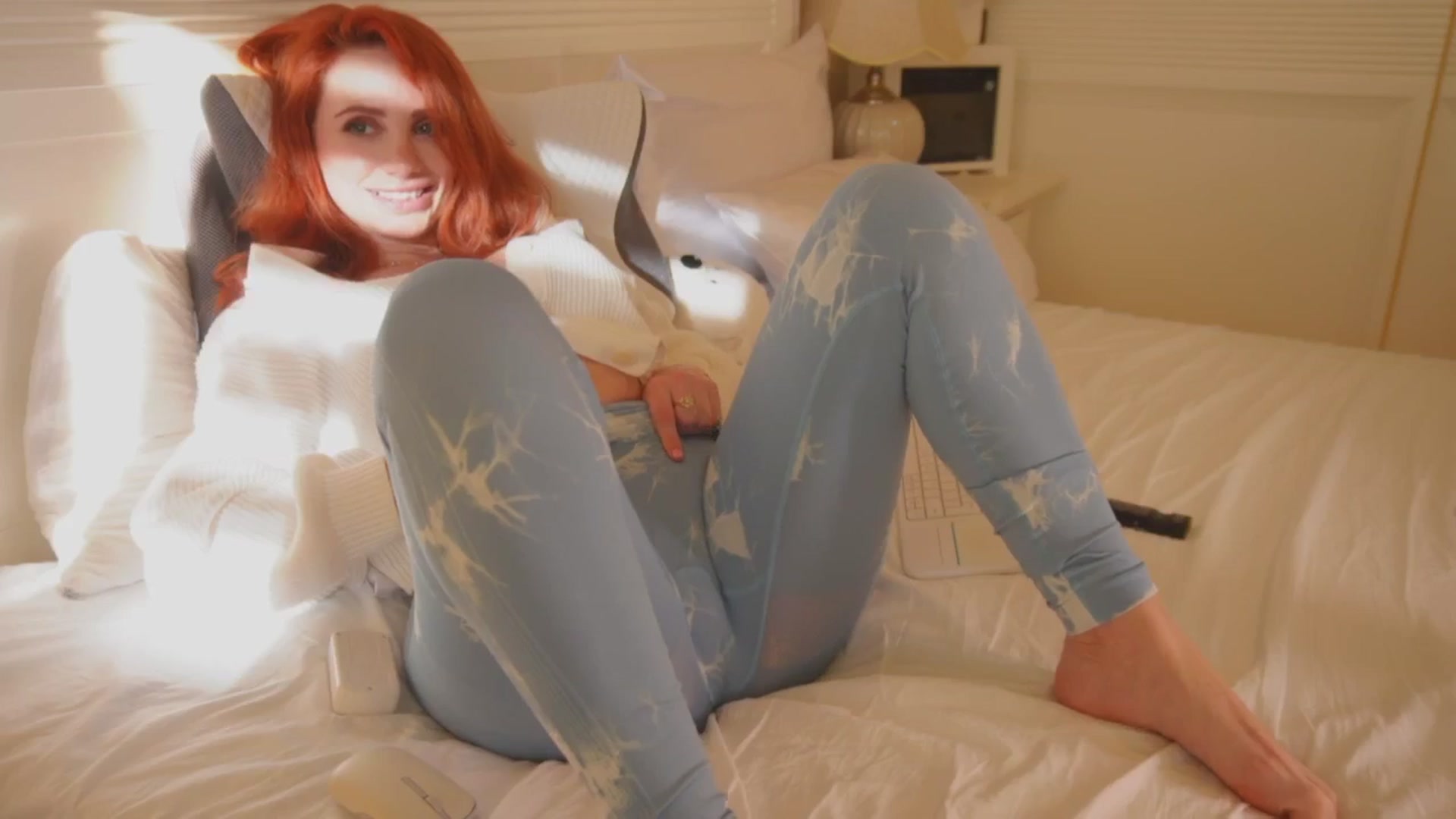 Gallery image thumbnail from Arrielee's myfreecams stream on, 05/15/2025, 15:37 image 16 of 20