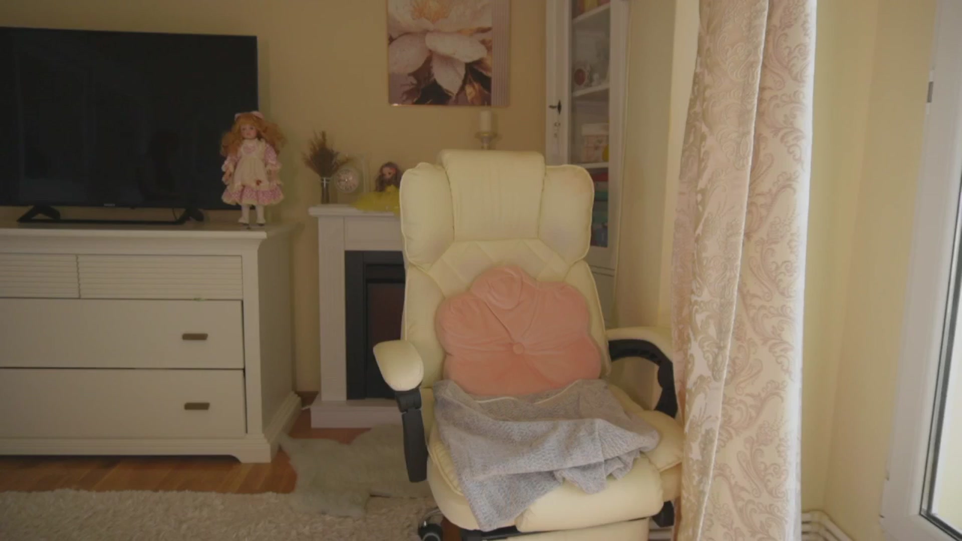 Gallery image thumbnail from Arrielee's myfreecams stream on, 06/08/2025, 15:19 image 6 of 20