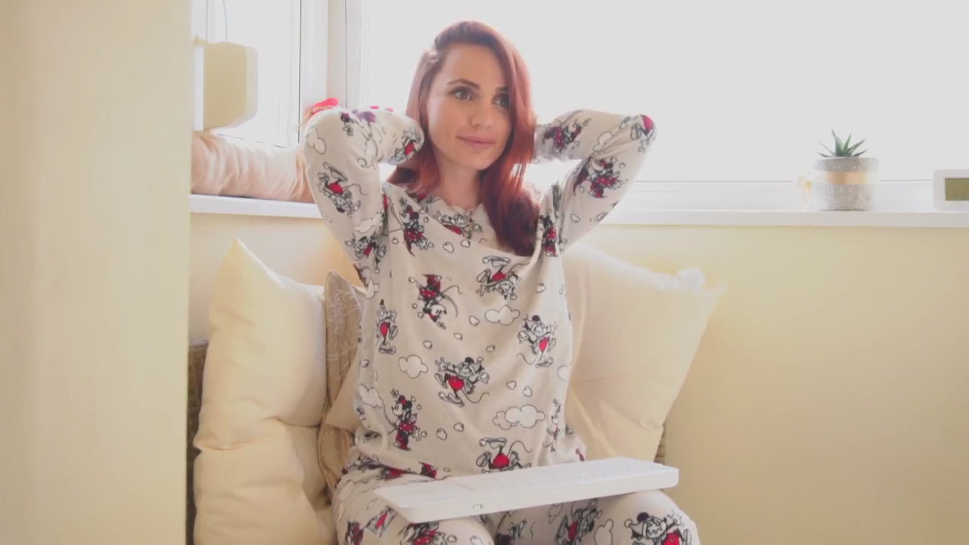 Gallery image thumbnail from Arrielee's myfreecams stream on, 06/14/2025, 14:27 image 12 of 20