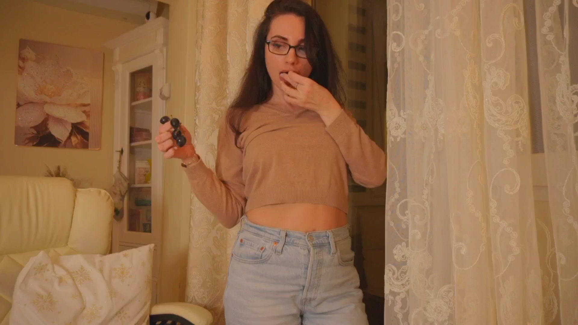 Gallery image thumbnail from Arrielee's myfreecams stream on, 11/27/2025, 18:38 image 19 of 20