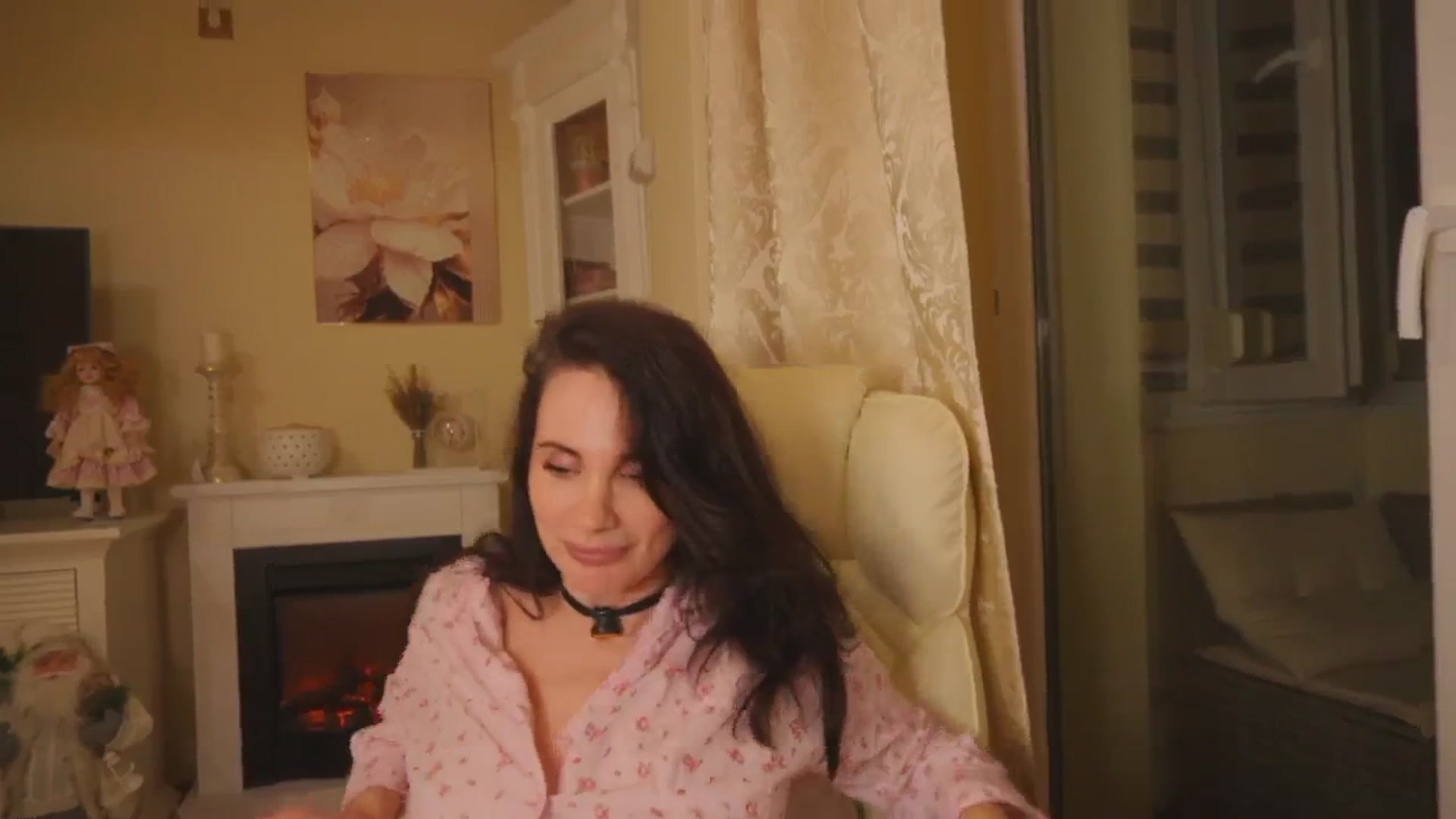 Gallery image thumbnail from Arrielee's myfreecams stream on, 11/30/2025, 15:54 image 19 of 20