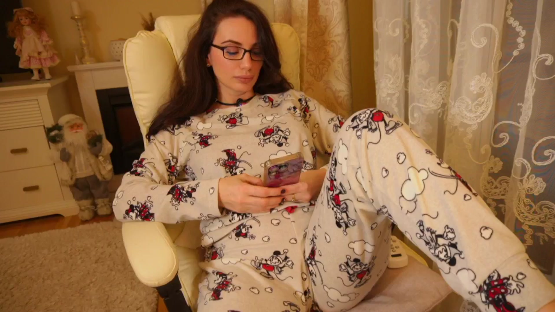 Gallery image thumbnail from Arrielee's myfreecams stream on, 12/04/2025, 16:29 image 3 of 20