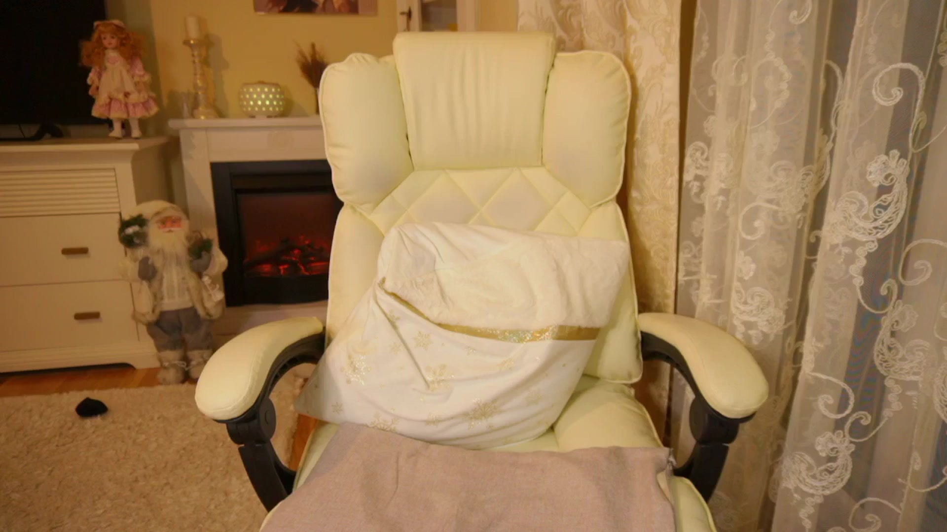 Gallery image thumbnail from Arrielee's myfreecams stream on, 12/06/2025, 15:16 image 17 of 20