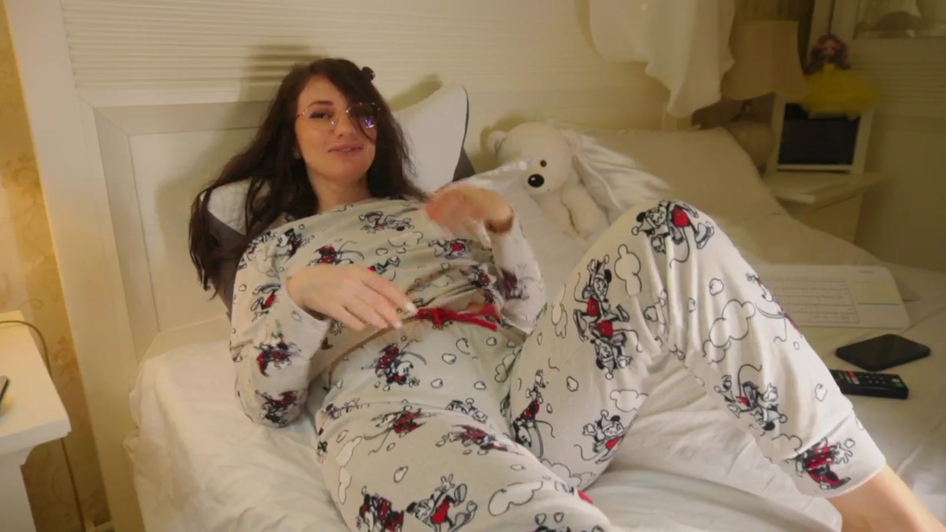 Gallery image thumbnail from Arrielee's myfreecams stream on, 01/09/2026, 17:55 image 17 of 20