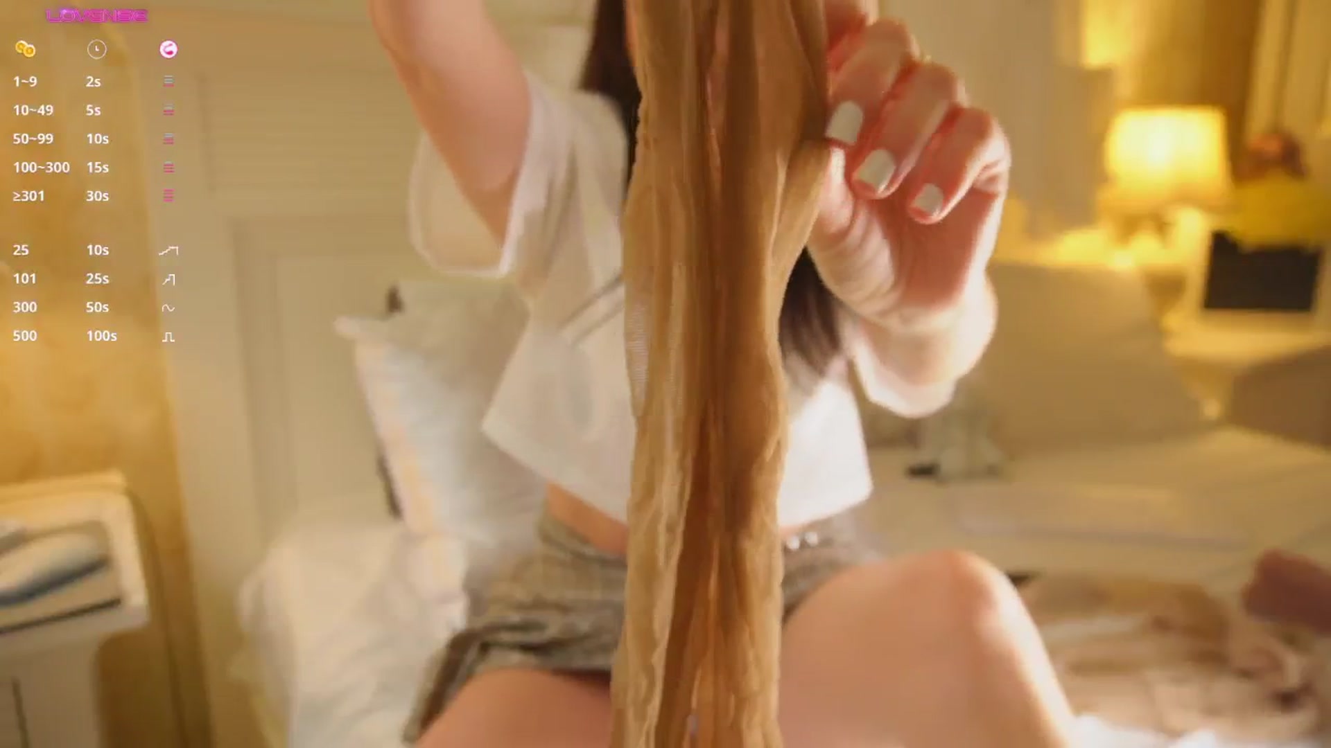 Gallery image thumbnail from Arrielee's myfreecams stream on, 01/11/2026, 14:19 image 16 of 20