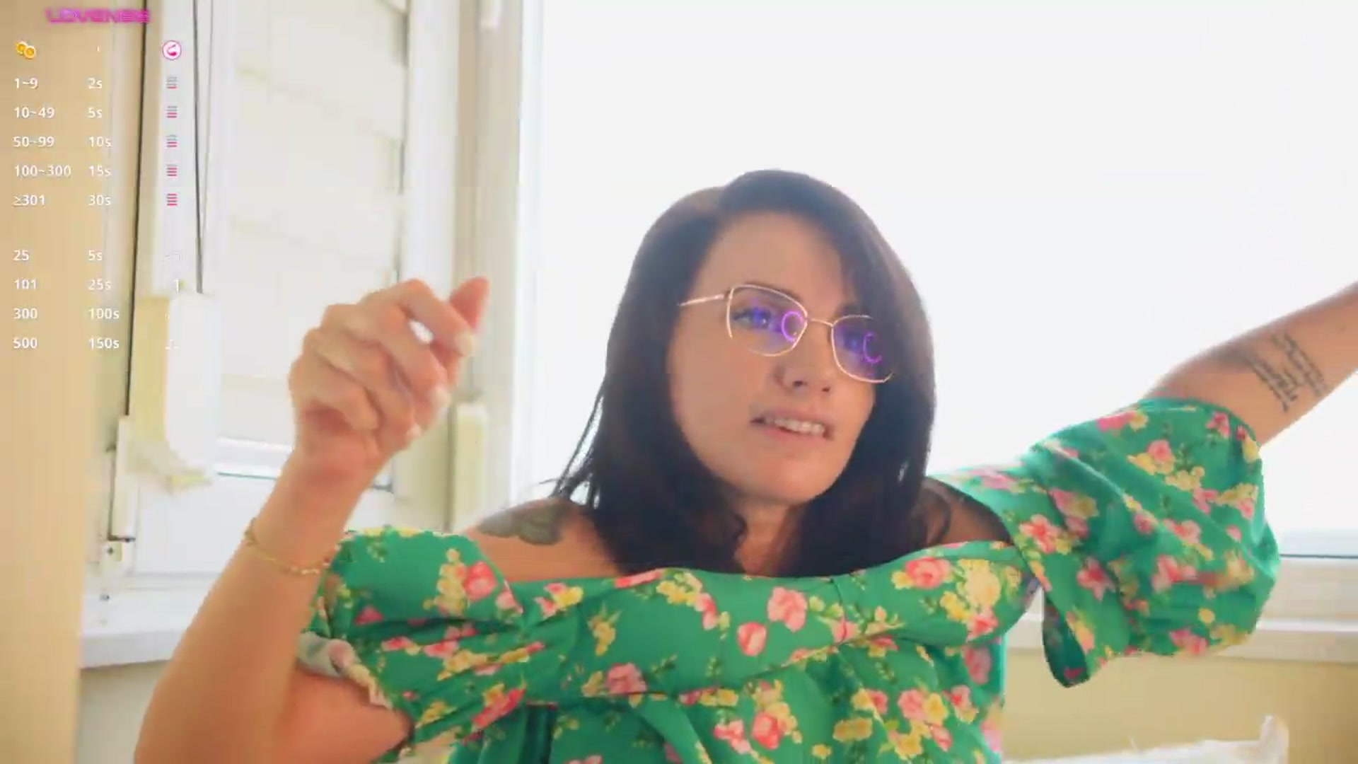 Gallery image thumbnail from Arrielee's myfreecams stream on, 08/03/2026, 15:05 image 7 of 20