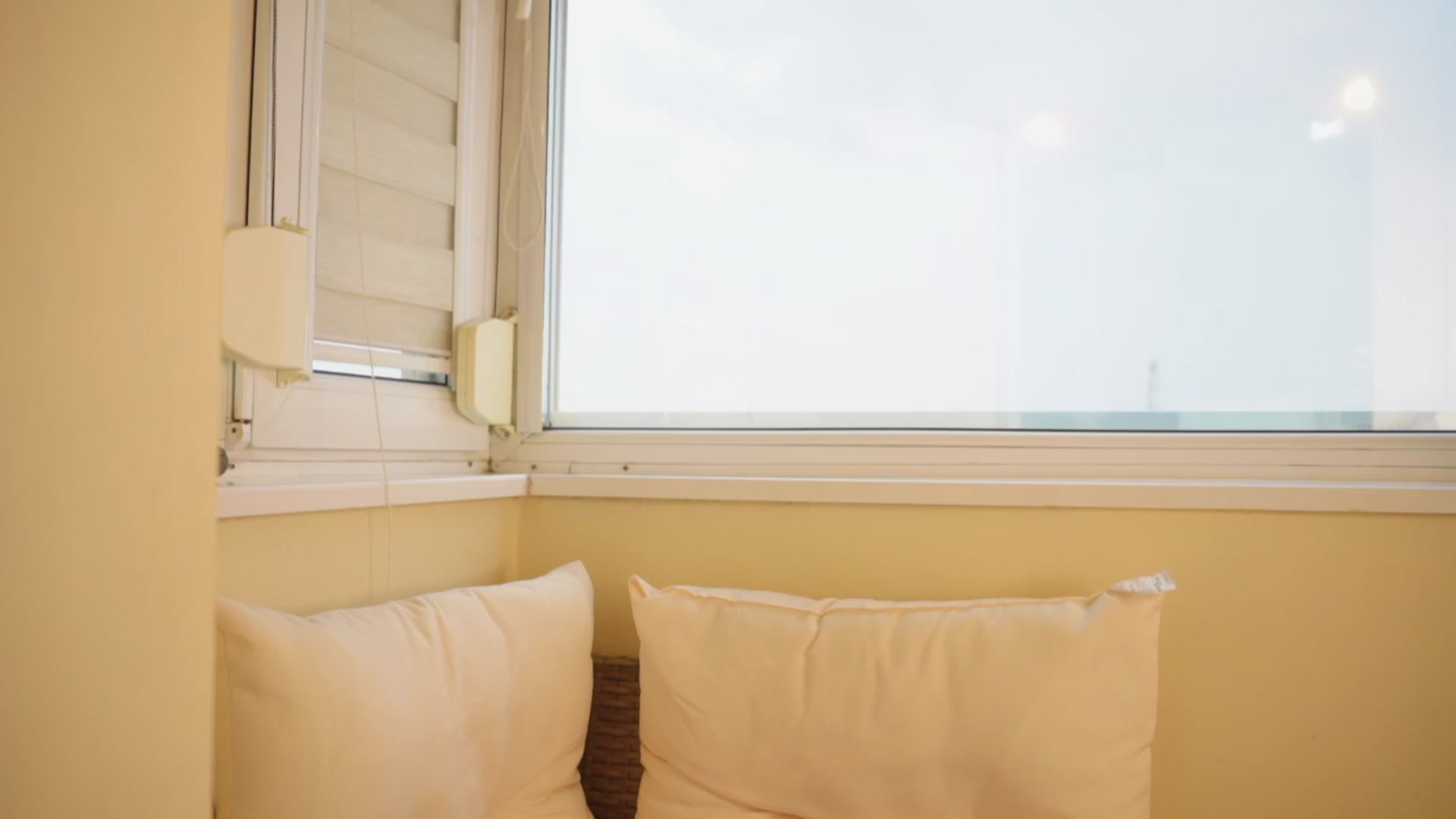 Gallery image thumbnail from Arrielee's myfreecams stream on, 08/26/2026, 16:34 image 16 of 20