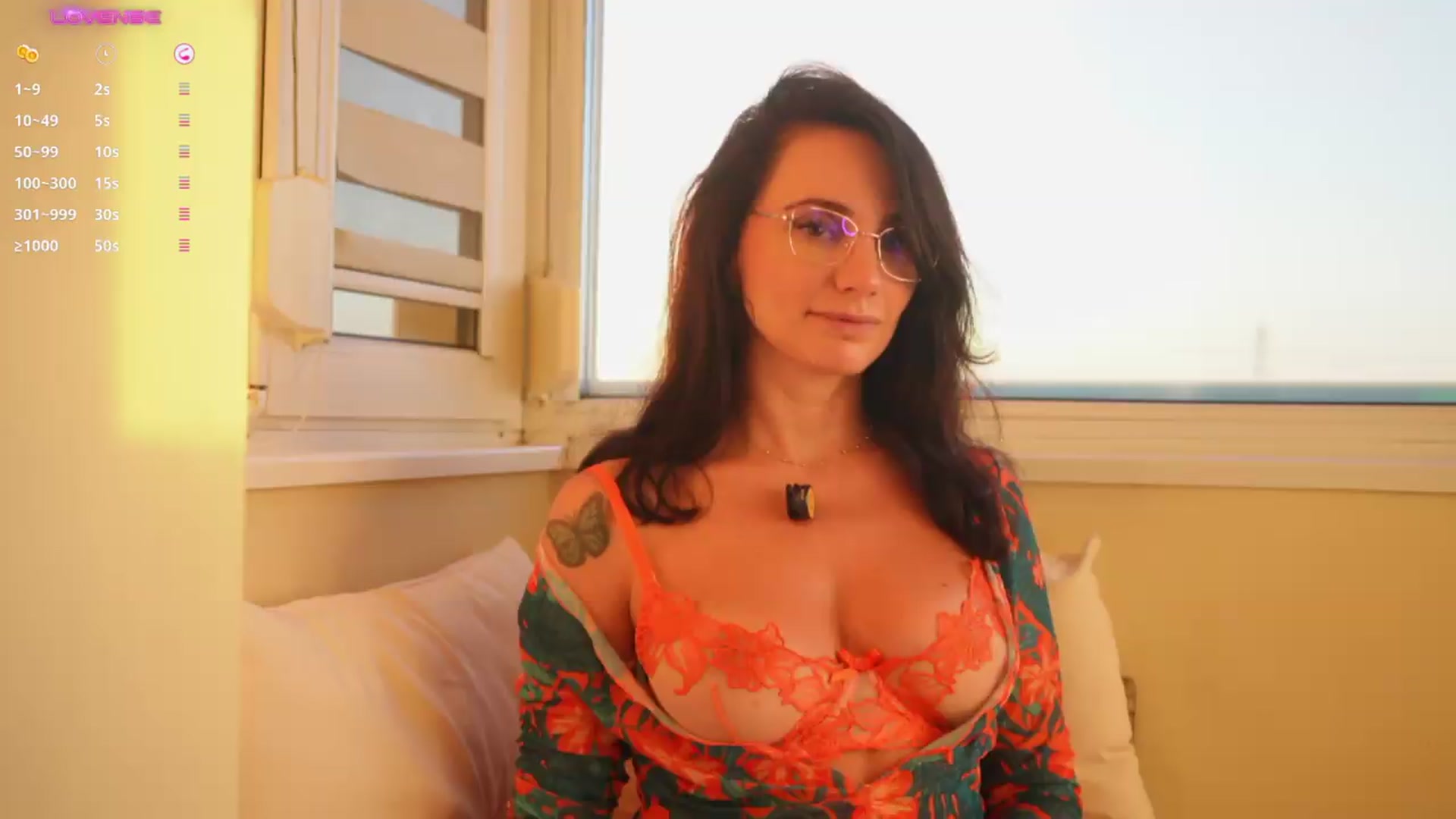 Gallery image thumbnail from Arrielee's myfreecams stream on, 09/16/2026, 16:02 image 14 of 20