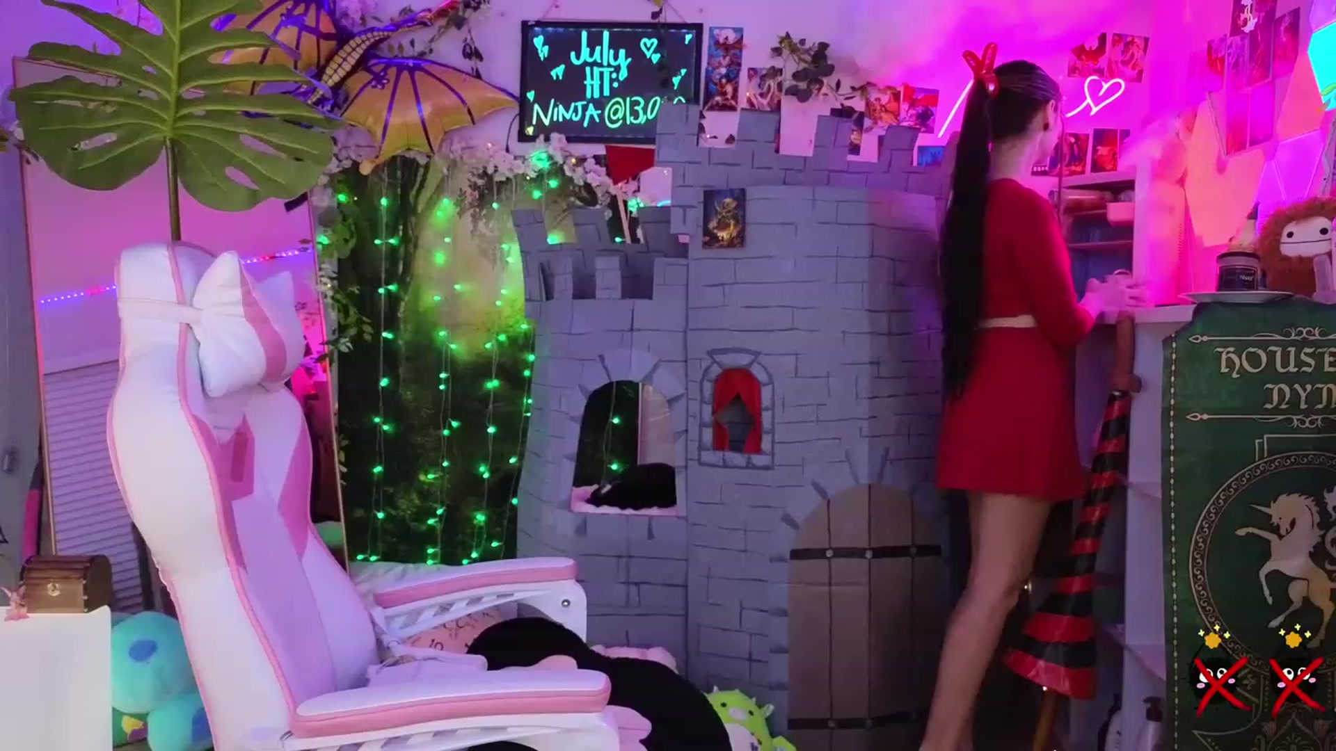Gallery image thumbnail from Arrietty_x's myfreecams stream on, 07/14/2023, 02:38 image 18 of 20