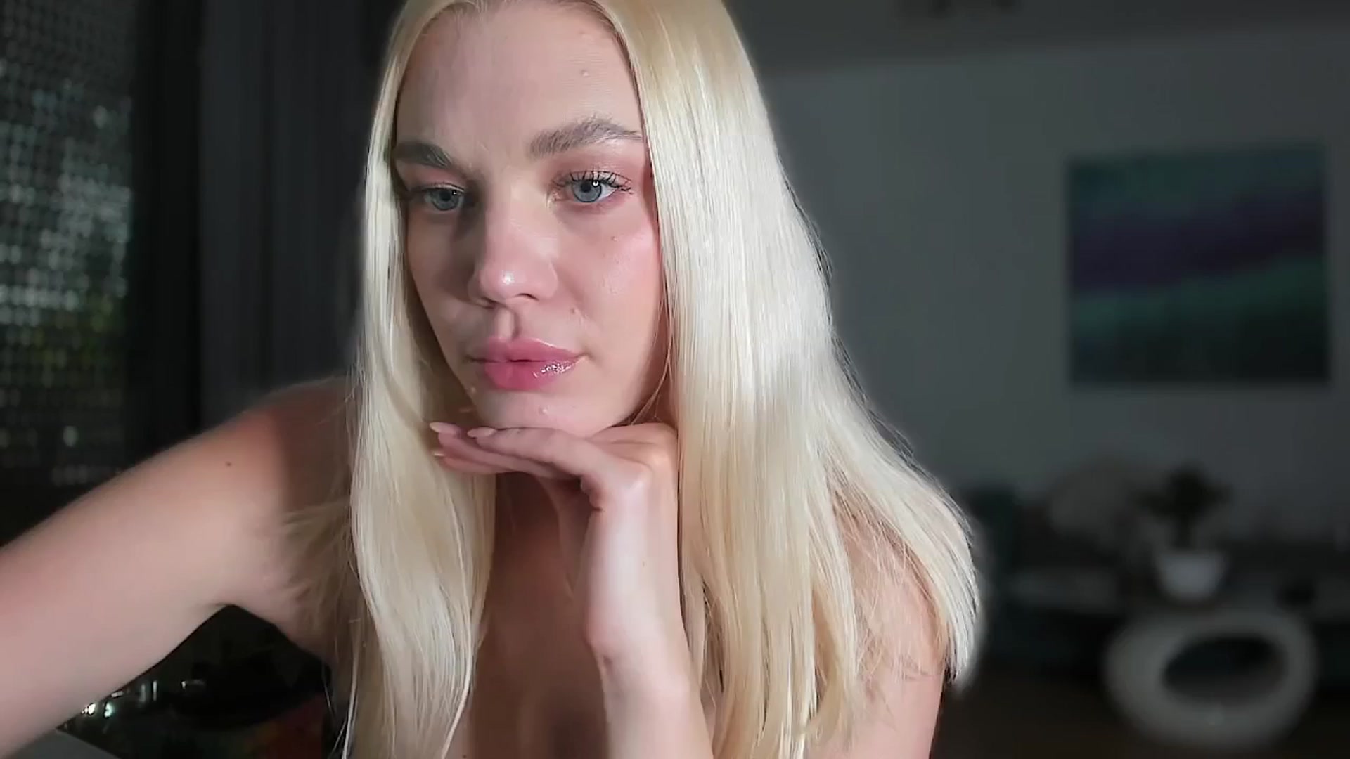 Gallery image thumbnail from ArtSoph's myfreecams stream on, 05/23/2024, 16:45 image 4 of 20