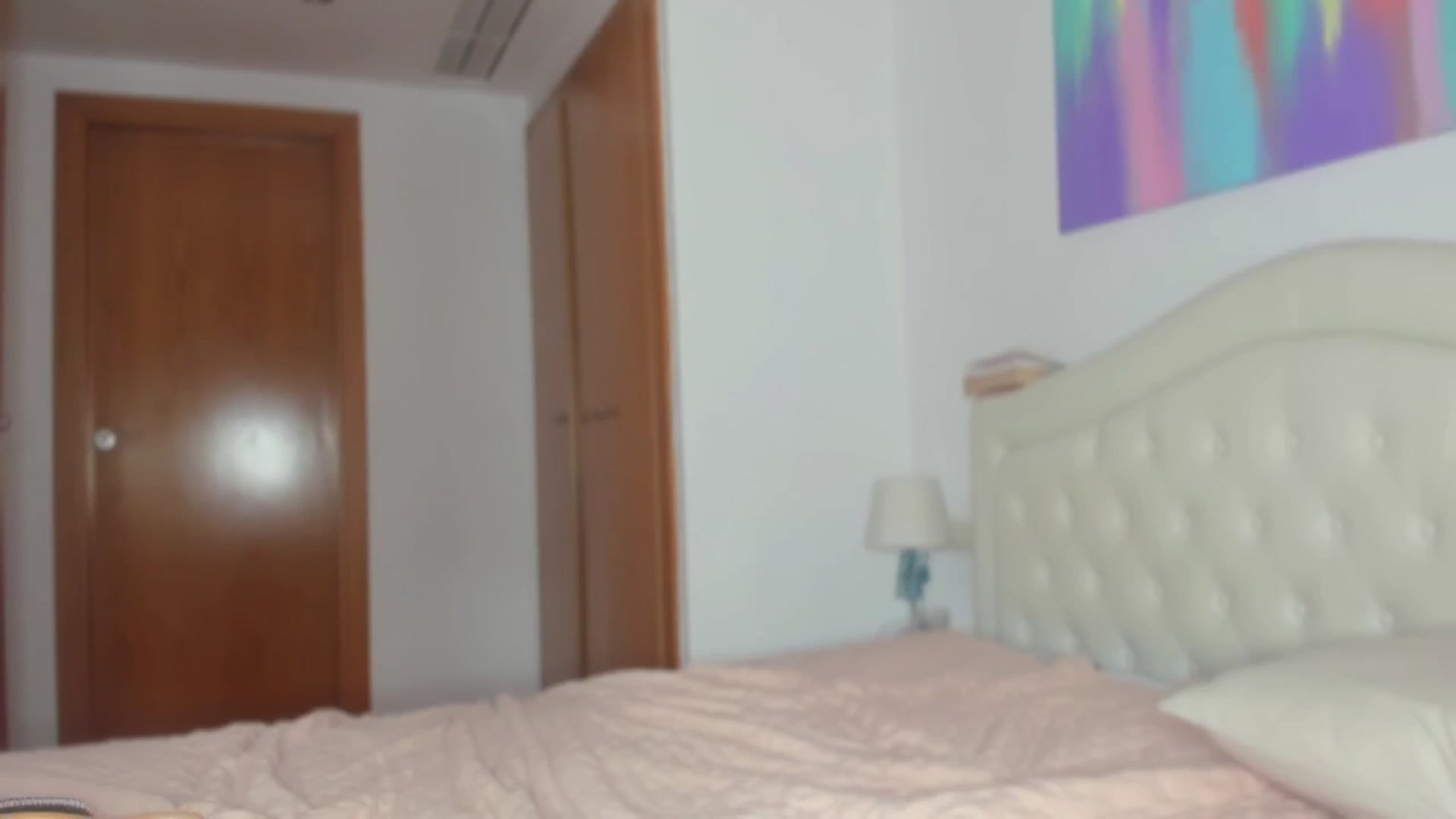 Gallery image thumbnail from ArtSoph's myfreecams stream on, 06/19/2024, 13:36 image 15 of 20