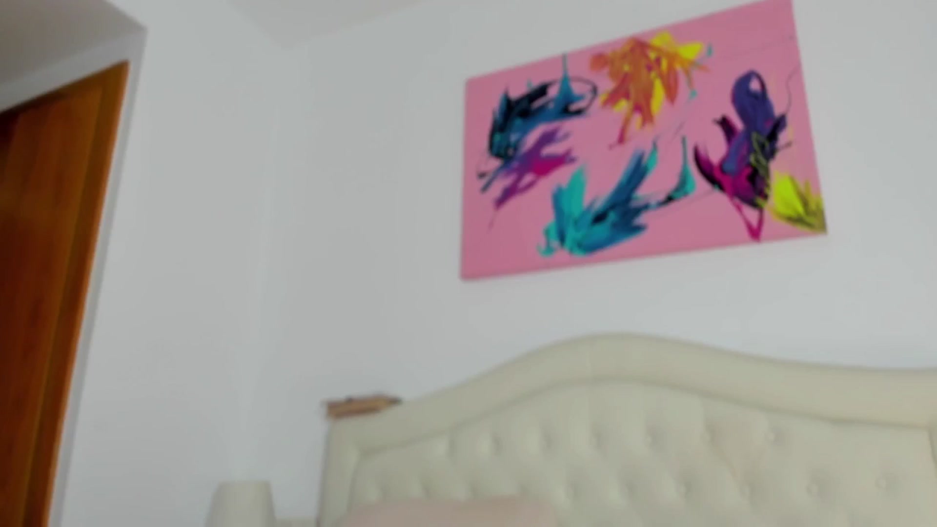 Gallery image thumbnail from ArtSoph's myfreecams stream on, 06/27/2024, 17:25 image 15 of 20