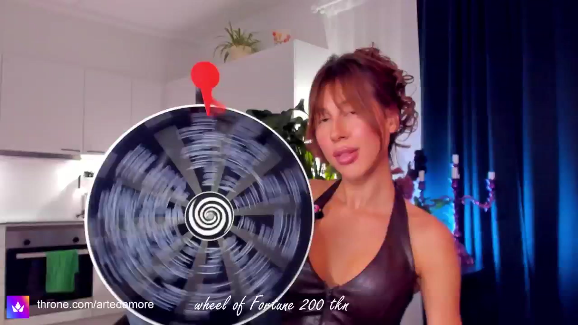 Gallery image thumbnail from ArtedAmore's myfreecams stream on, 04/12/2026, 20:58 image 5 of 20
