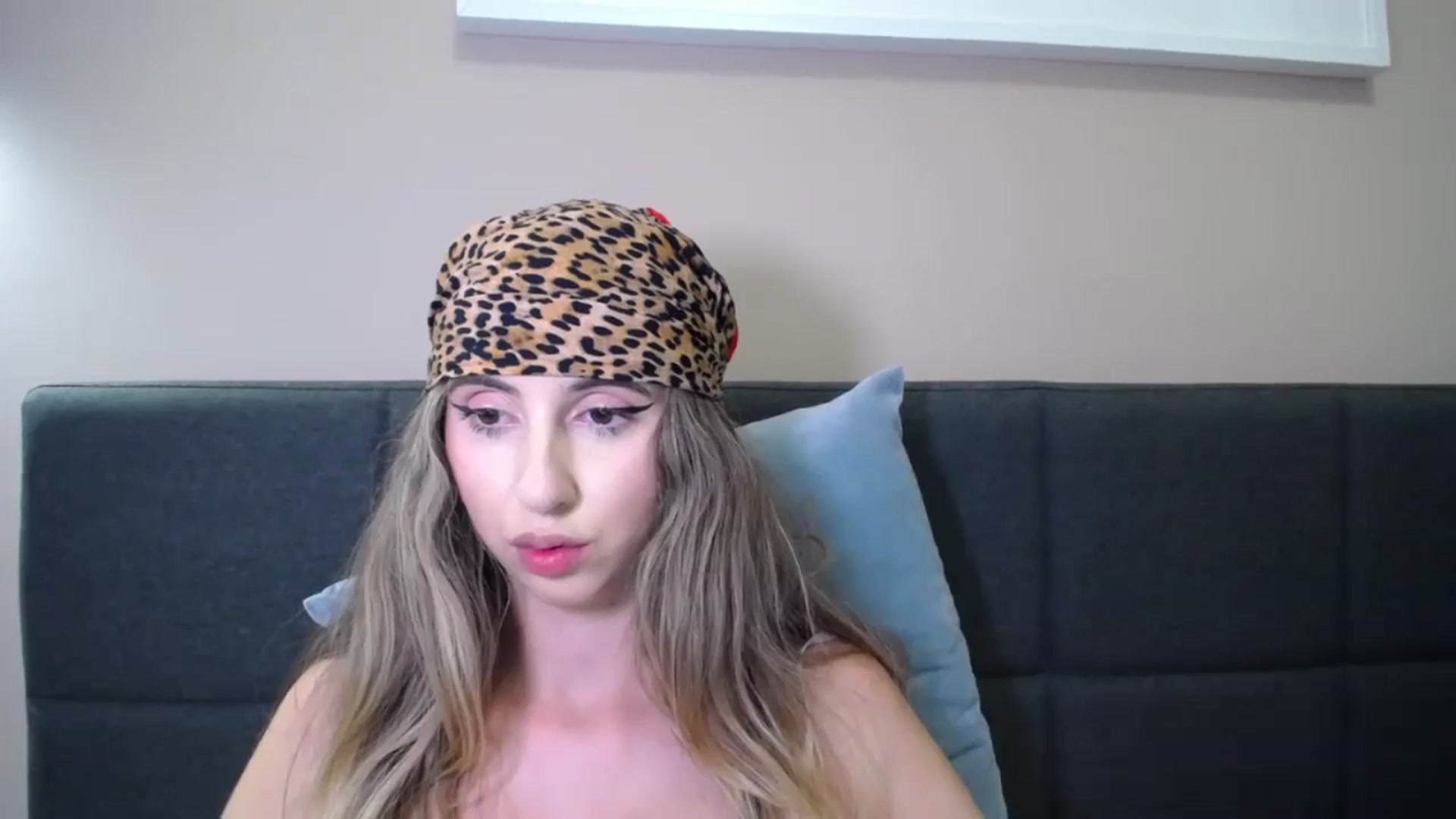 Gallery image thumbnail from ArtemisInRome's myfreecams stream on, 09/07/2024, 21:15 image 20 of 20
