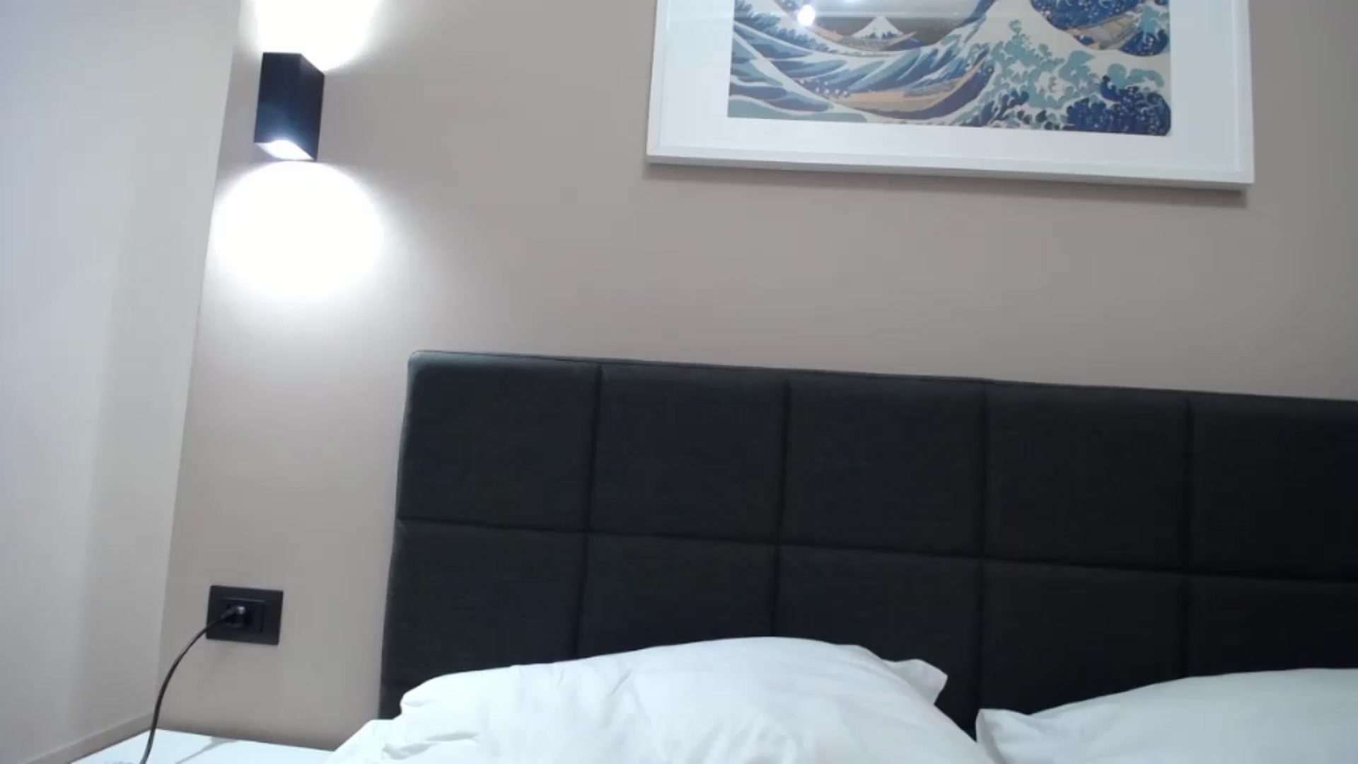 Gallery image thumbnail from ArtemisInRome's myfreecams stream on, 09/07/2024, 21:45 image 20 of 20